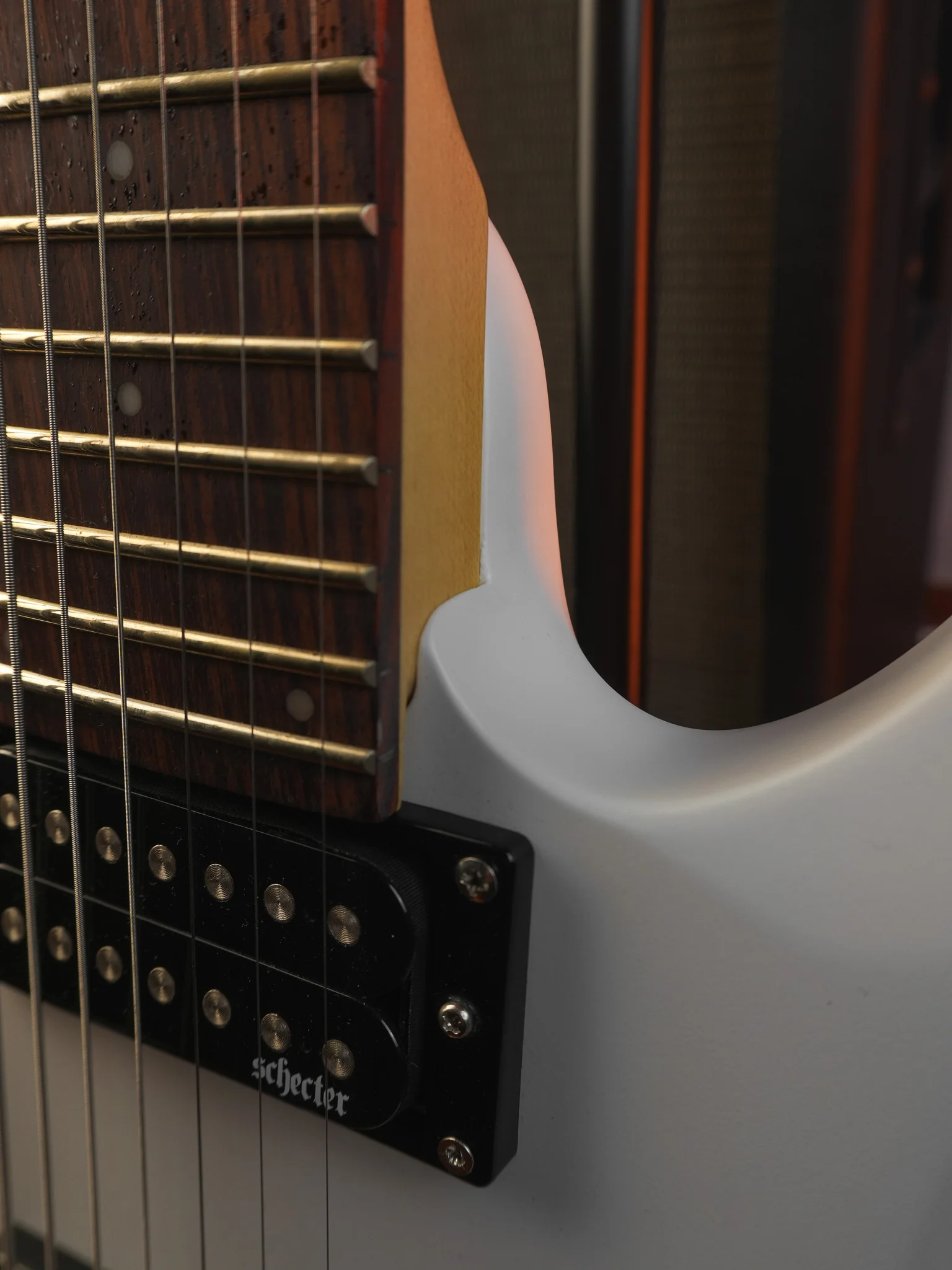 ■Schecter C-7 DELUXE 7弦ギター シェクター SWHT Guitarra Schecter C-7 Deluxe 7 Cordas SWHT Satin White com