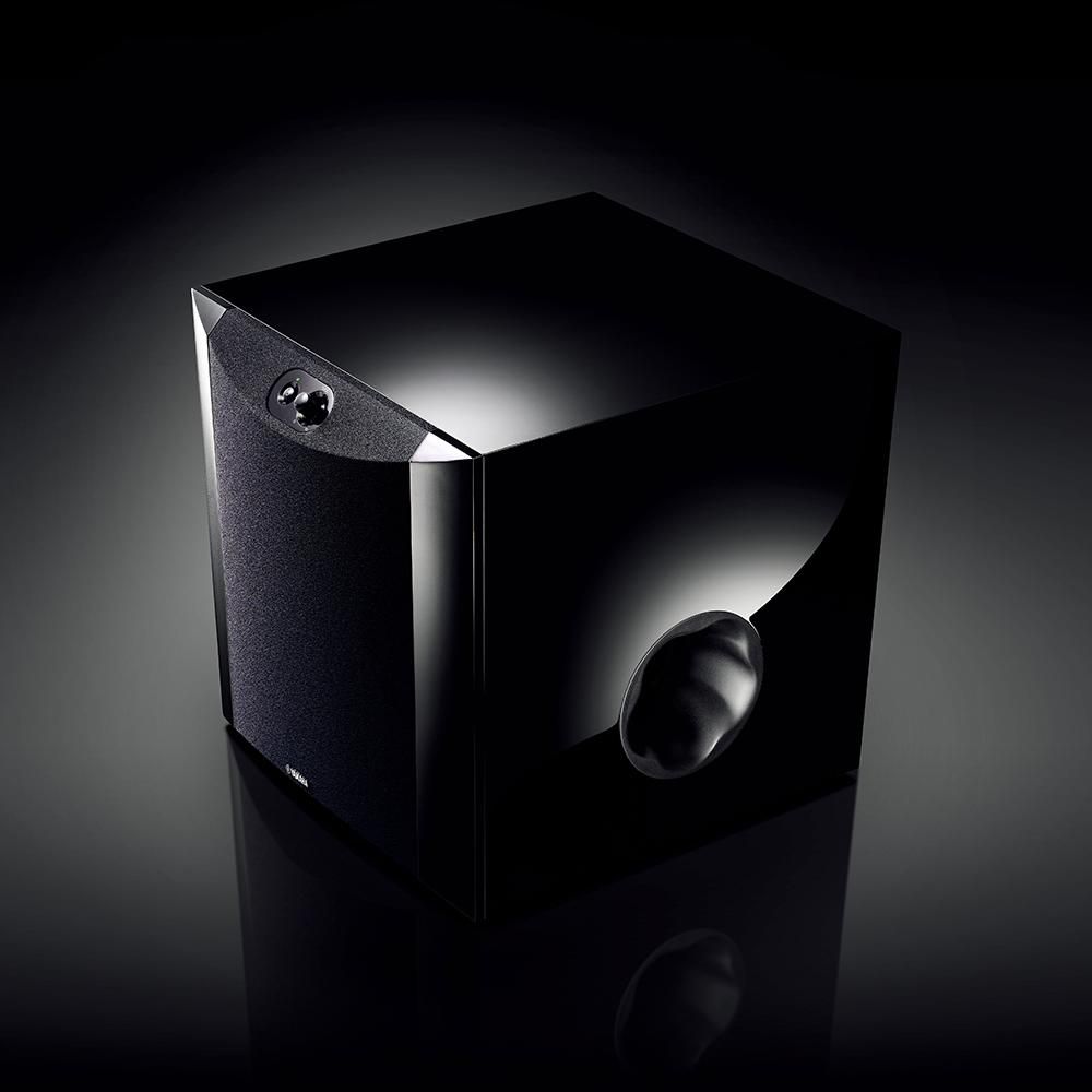 Yamaha NSSW200 Subwoofer ativo de 8" com 130w Bivolt Preto