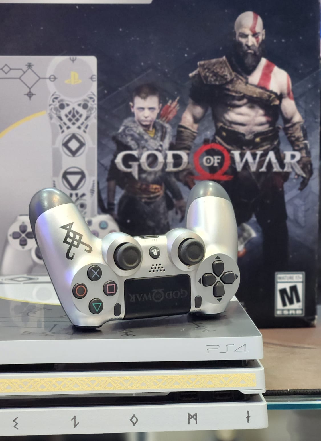 Sony Playstation 4 Pro Cuh-71 1tb God Of War: Limited Edition