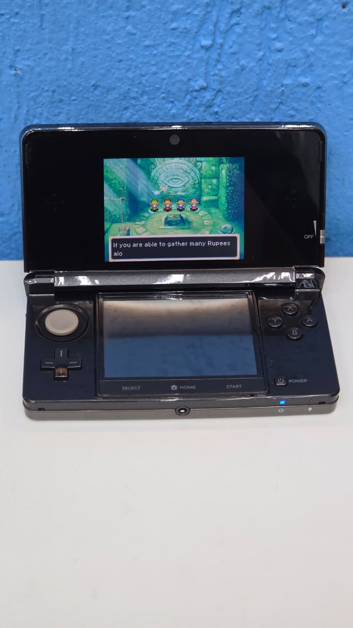 Compre Nintendo 3DS Cosmo Black - Seminovo - Excelente Estado