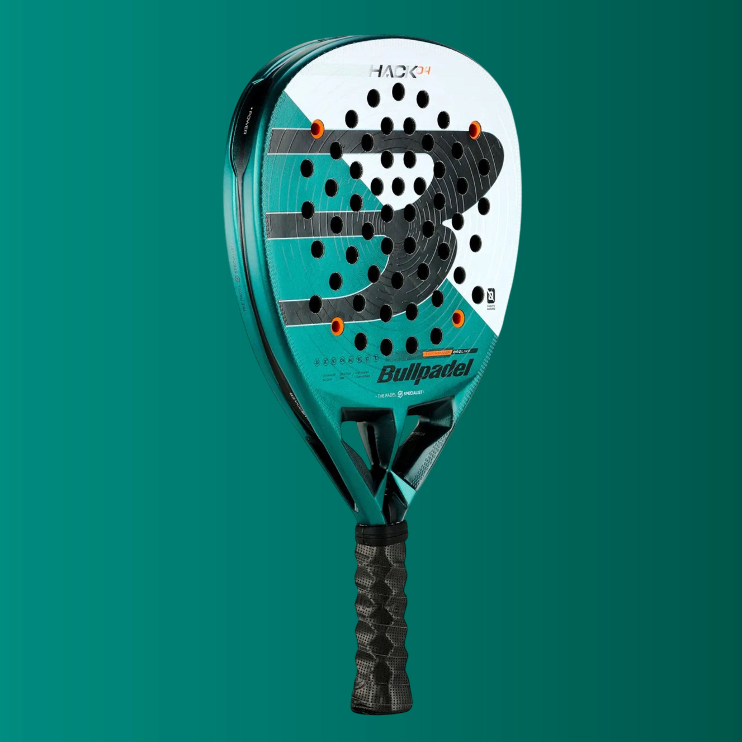 Raquete Padel Bullpadel Hack 04 2025 18k - Paquito Navarro