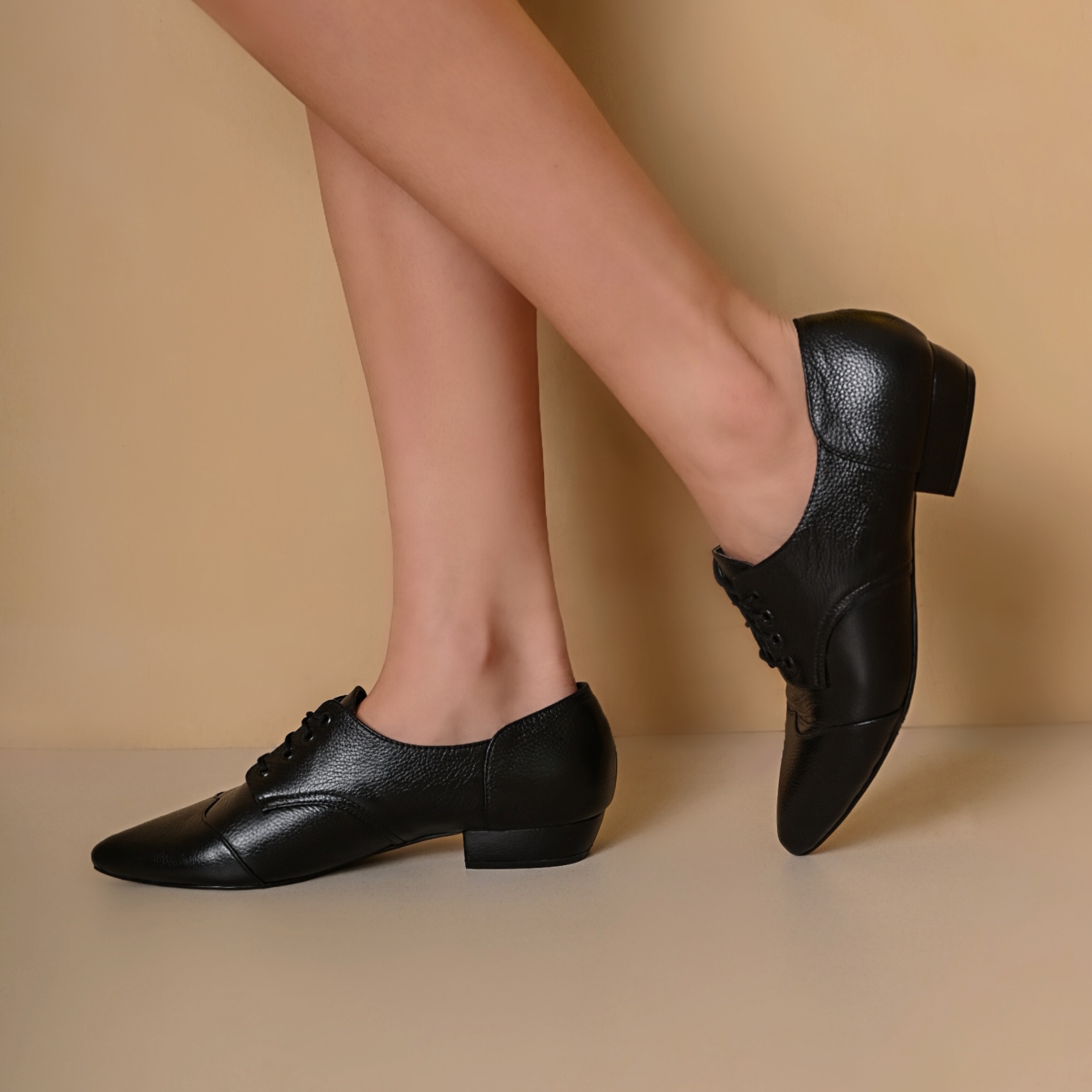 Oxford Preto Couro Legítimo Salto Bloco 2cm Bico Fino - Pri Gonçalves