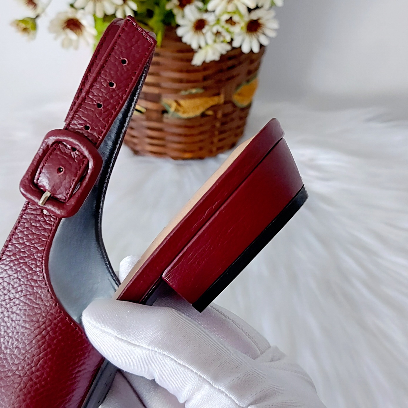 SCARPIN SALTO BAIXO BLOCO COURO ZEBRA MARSALA CONFORTAVEL - Pri