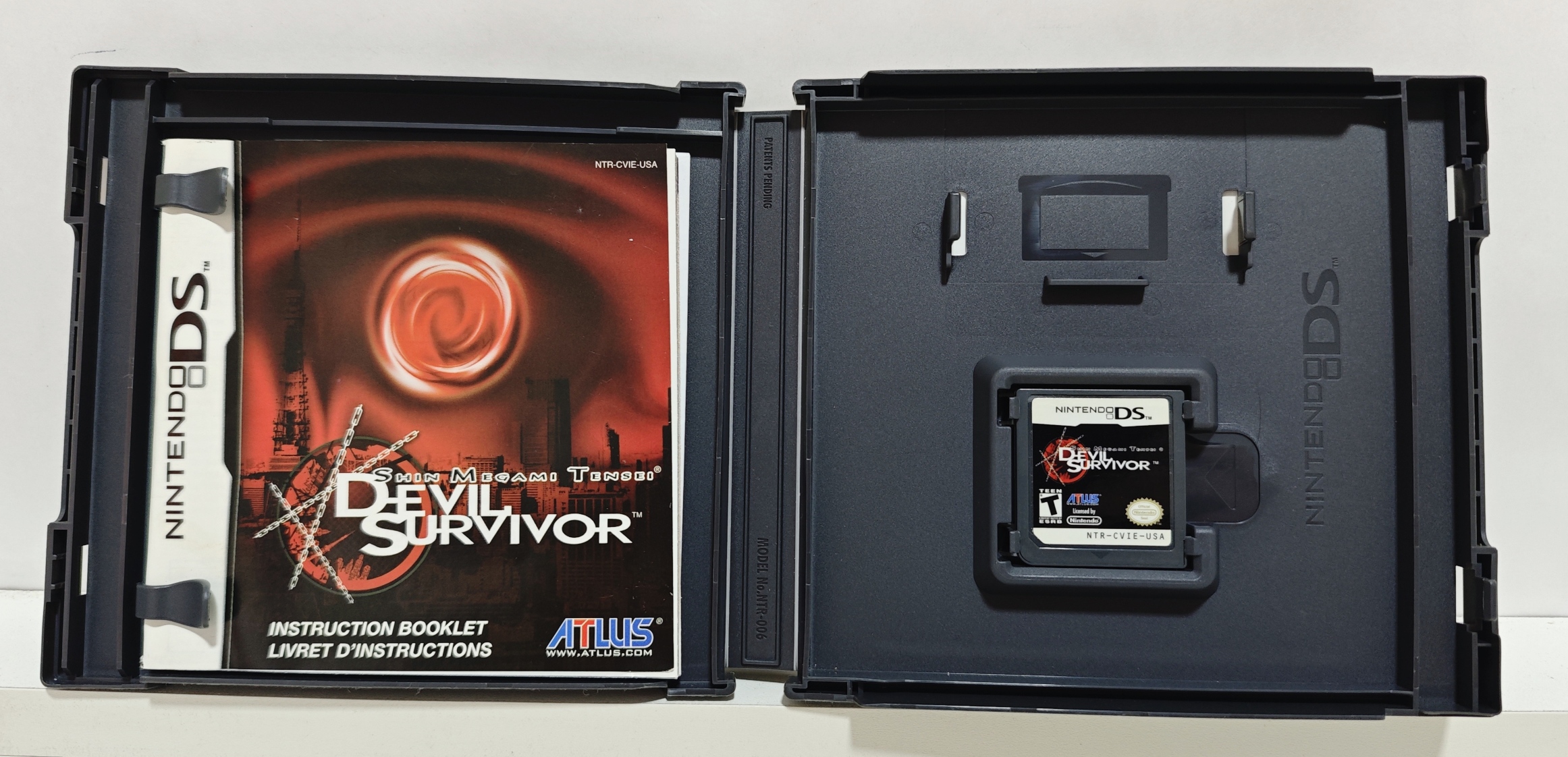 Shin Megami Tensei: Devil Survivor - Nintendo DS - Semi-Novo