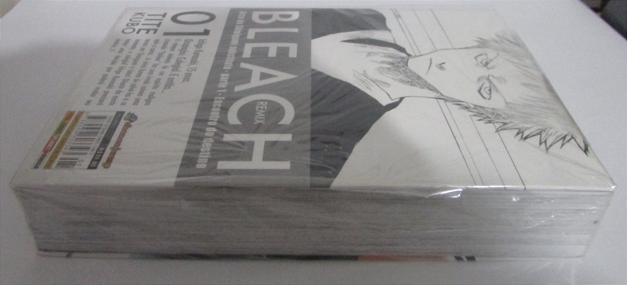 Mangá BLEACH Remix Vol. 1 [2 em 1] (Em Português) + 2 Brindes - Harumi ...