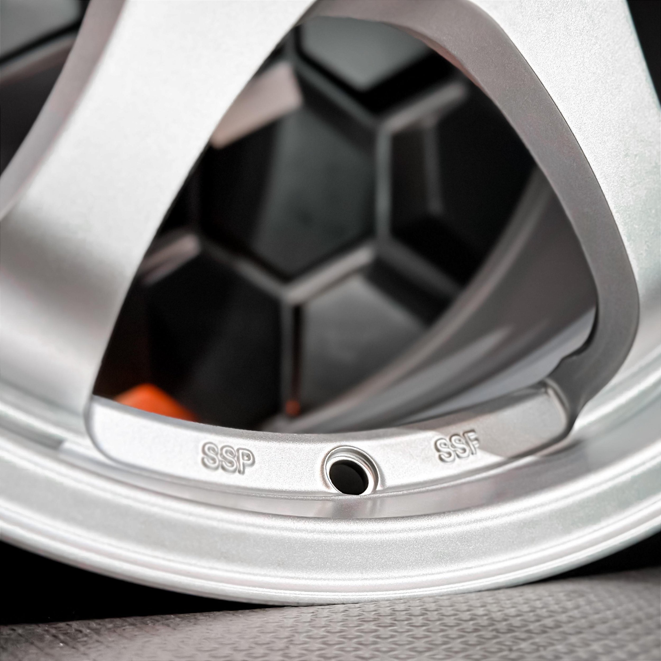 Jogo de rodas SSR TYPE-C- 18x8,5