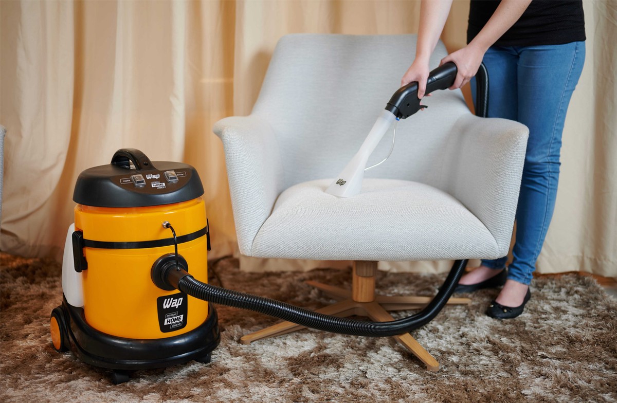 L’Appartement Effortless All In One Extratora e Higienizadora Vertical Comfort Cleaner Pro 127V