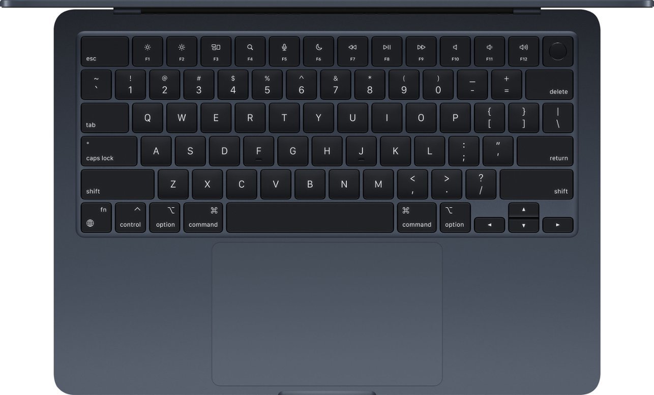 MacBook Air 13,6 MacBook Air 13,6