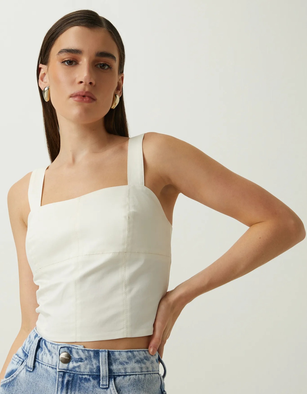 SHOULDER CROPPED RECORTES PESPONTADOS - MELEVALOGO