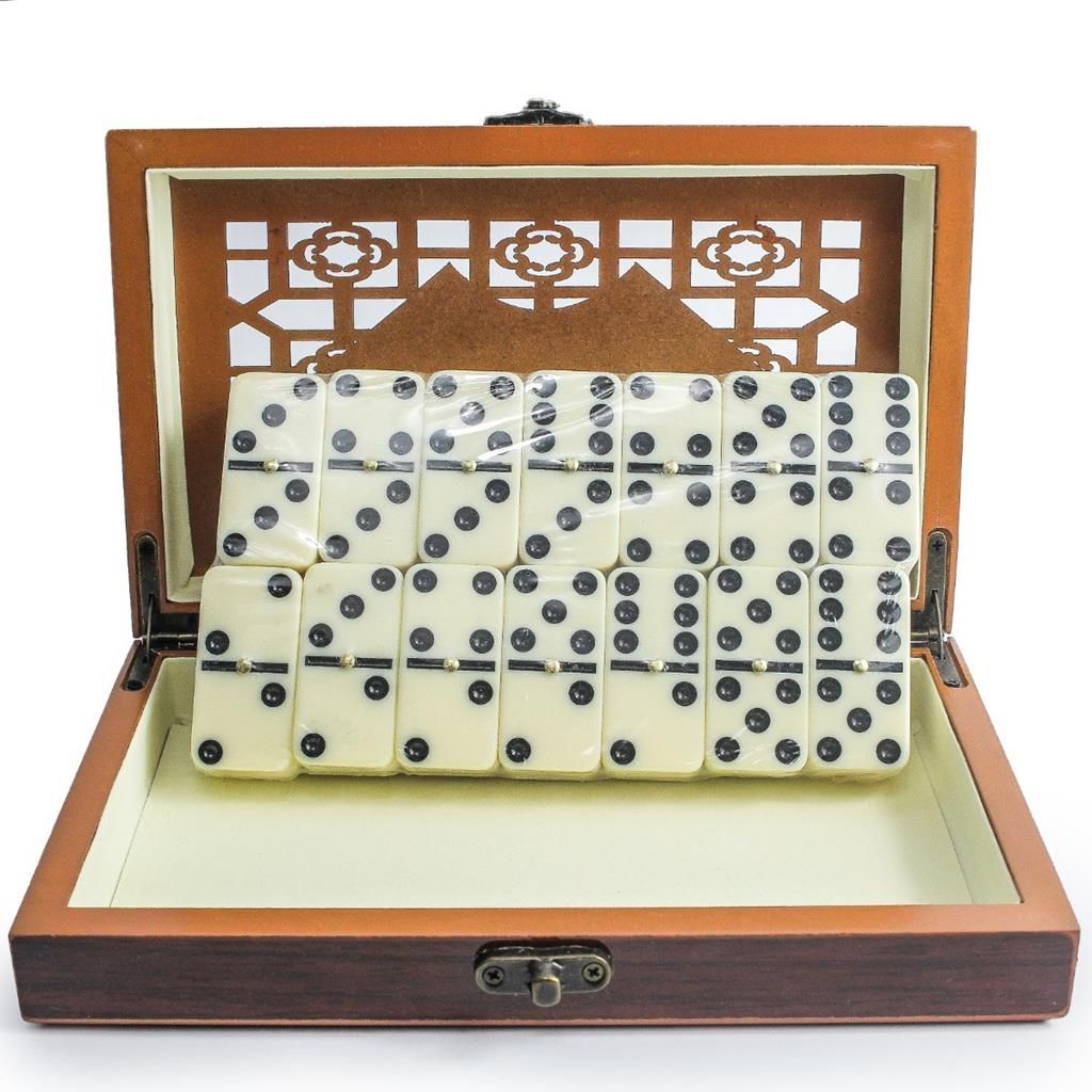 Antigo jogo de Mah-Jongg em estojo de madeira