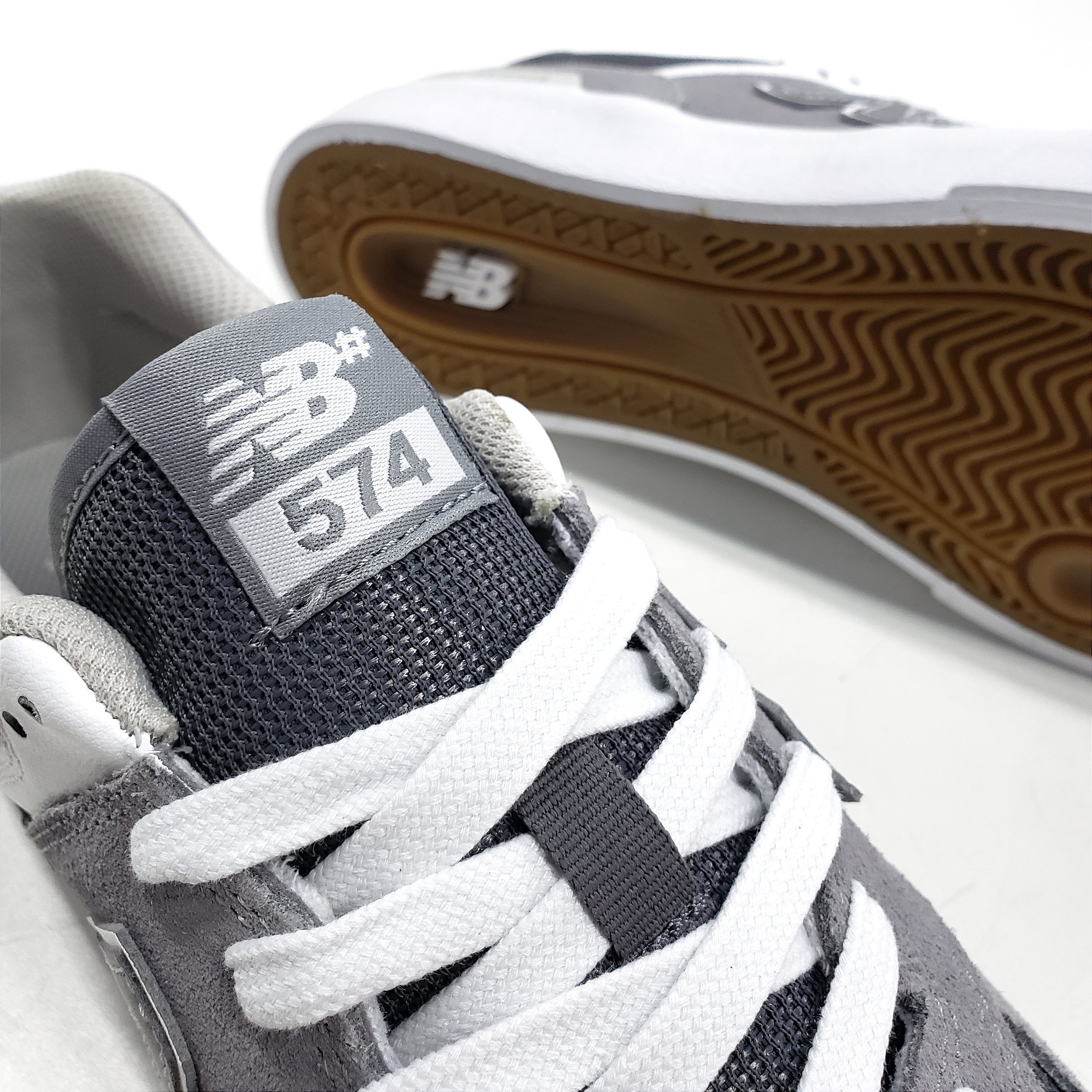 TENIS NEW BALANCE NUMERIC 574 VULC MASCULINO CZAC CNZA NM574VGY