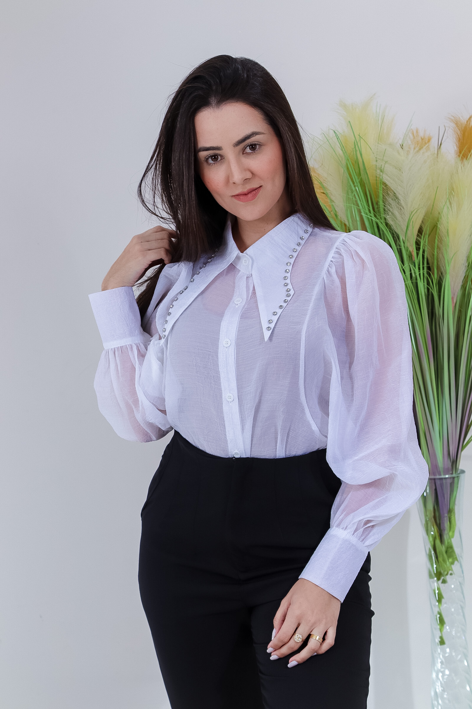 Camisa Organza Manga Longa Gola Jaqueline com Strass MM Concept Moda Feminina Calcados e Acessorios