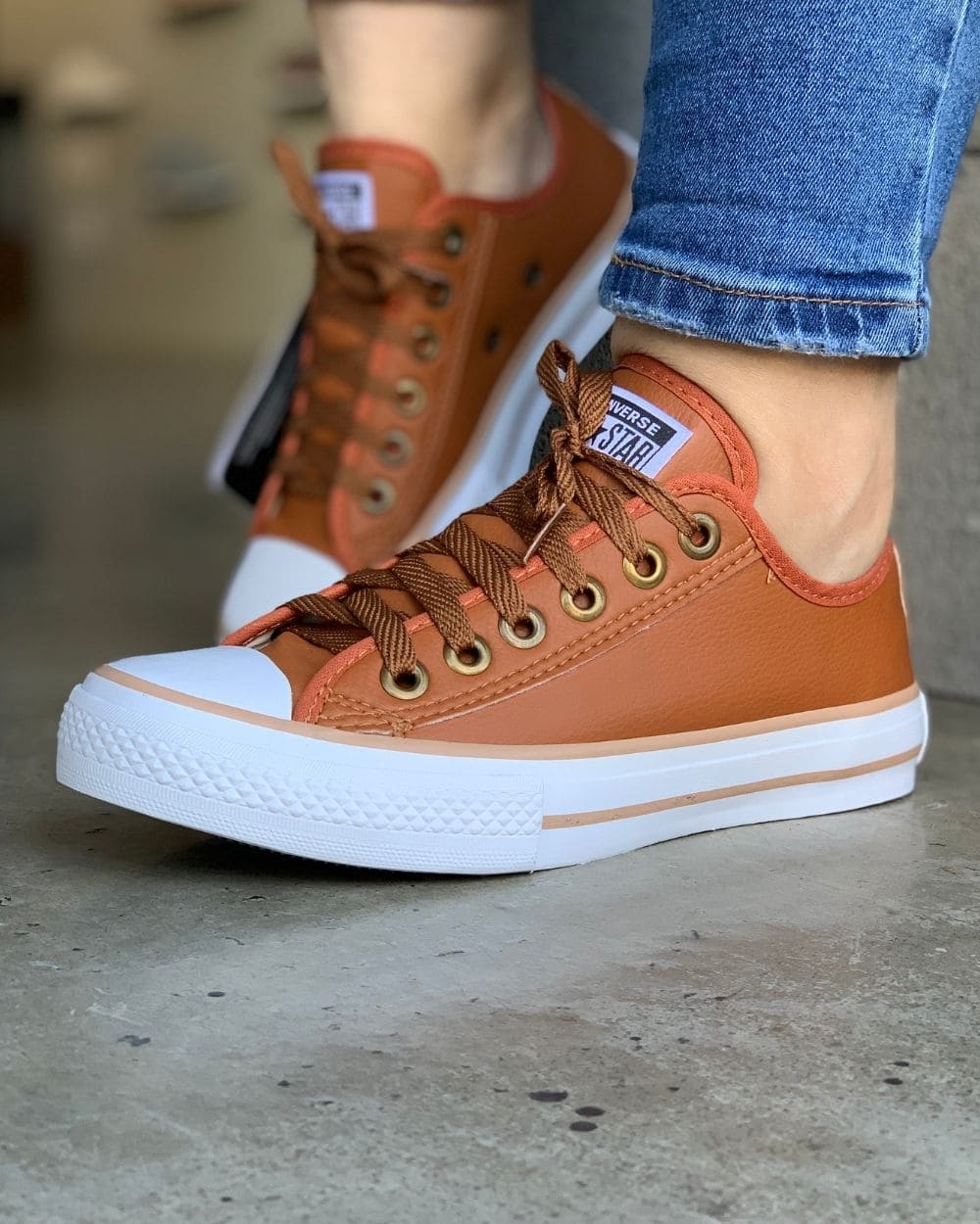 Converse All Star Baixo Caramelo Couro - RBSTORESOROCABA