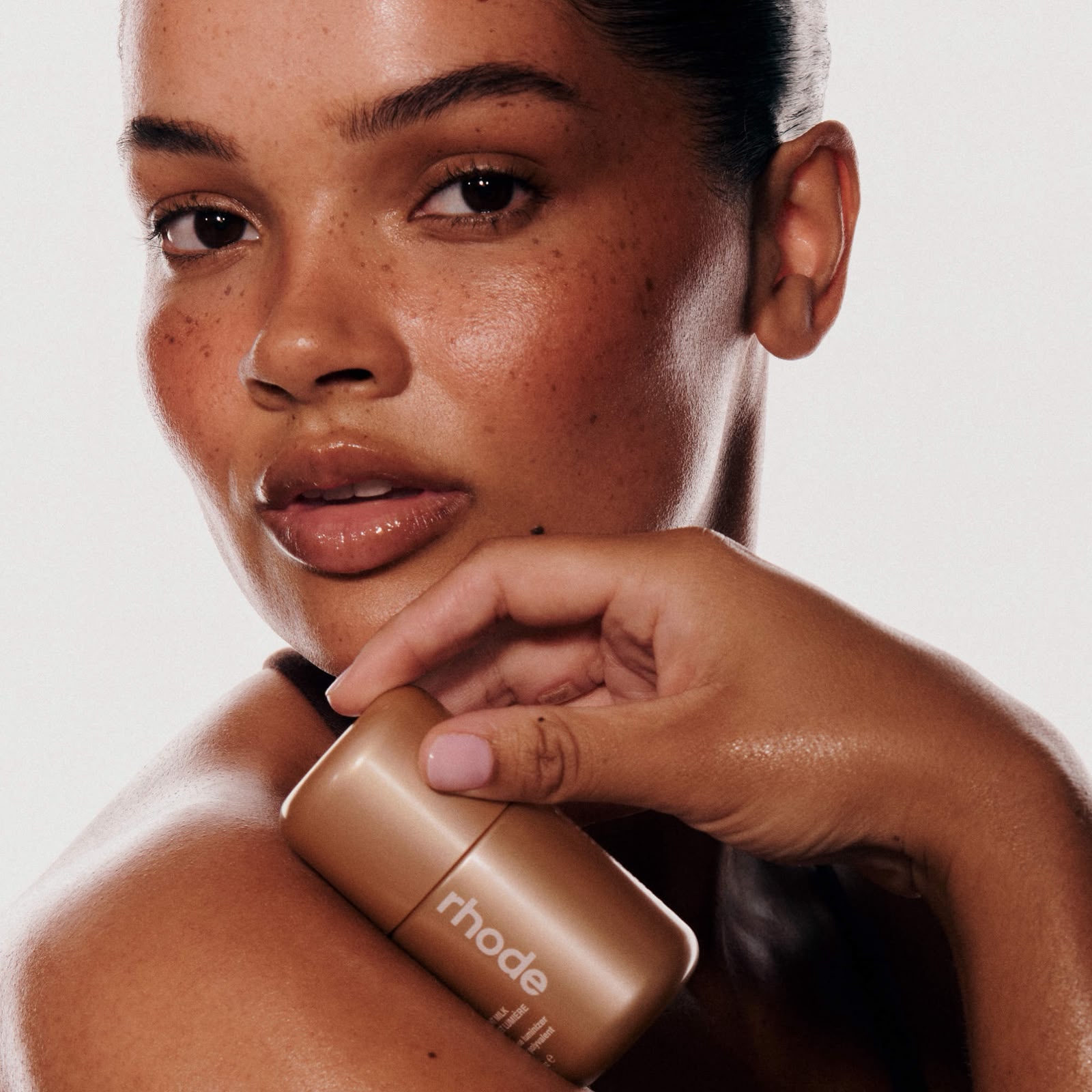 rhode Highlight Milk Multipurpose Luminizer Color 03- pearly warm