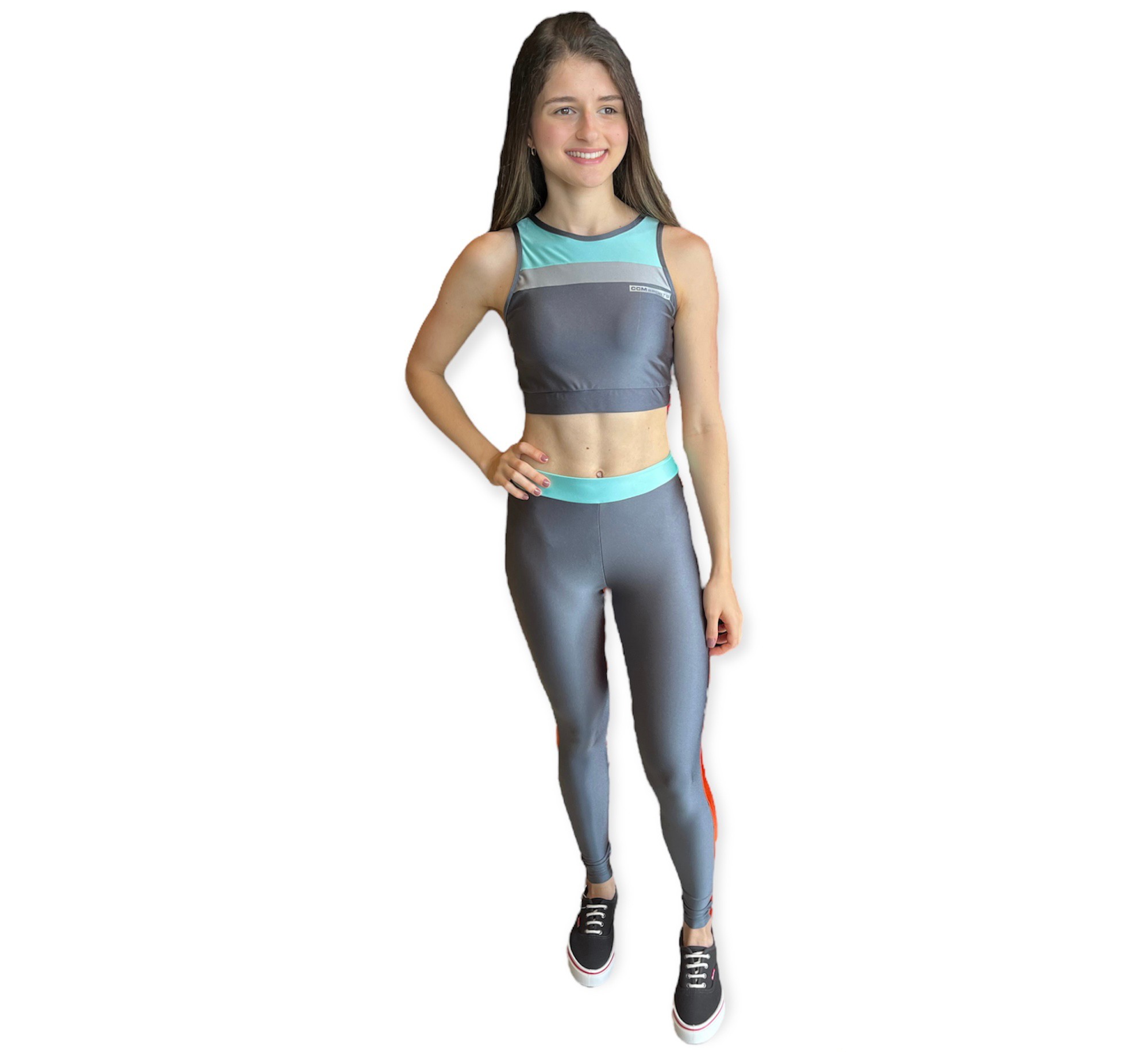 Conjunto Pace Top com Abertura e Calça Legging