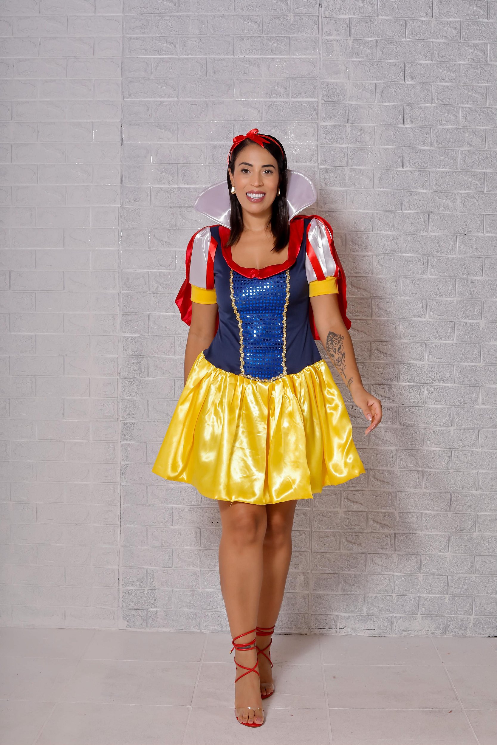 Fantasia Princesa Branca de Neve Adulto Vestido com Tiara para Festa ...
