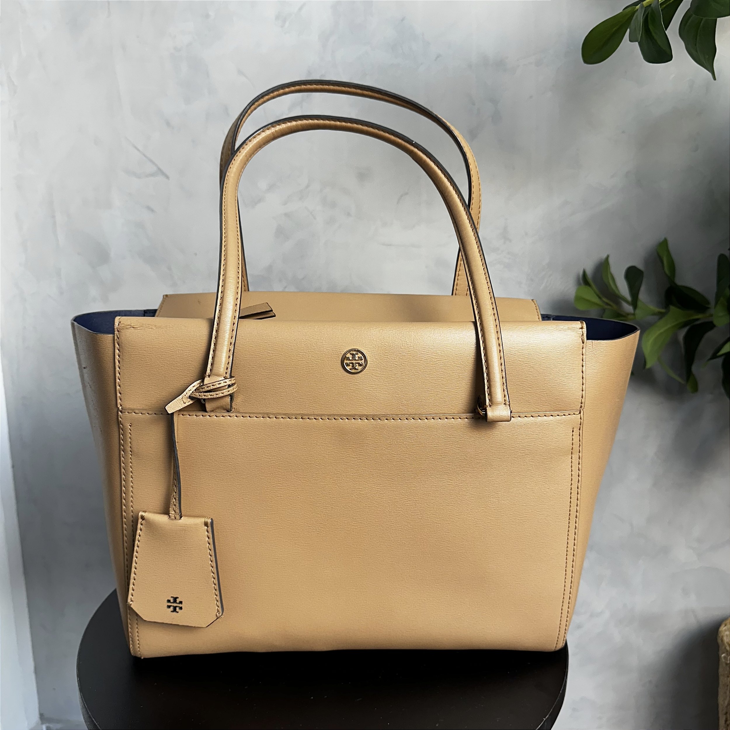 Tory Burch outlet tote