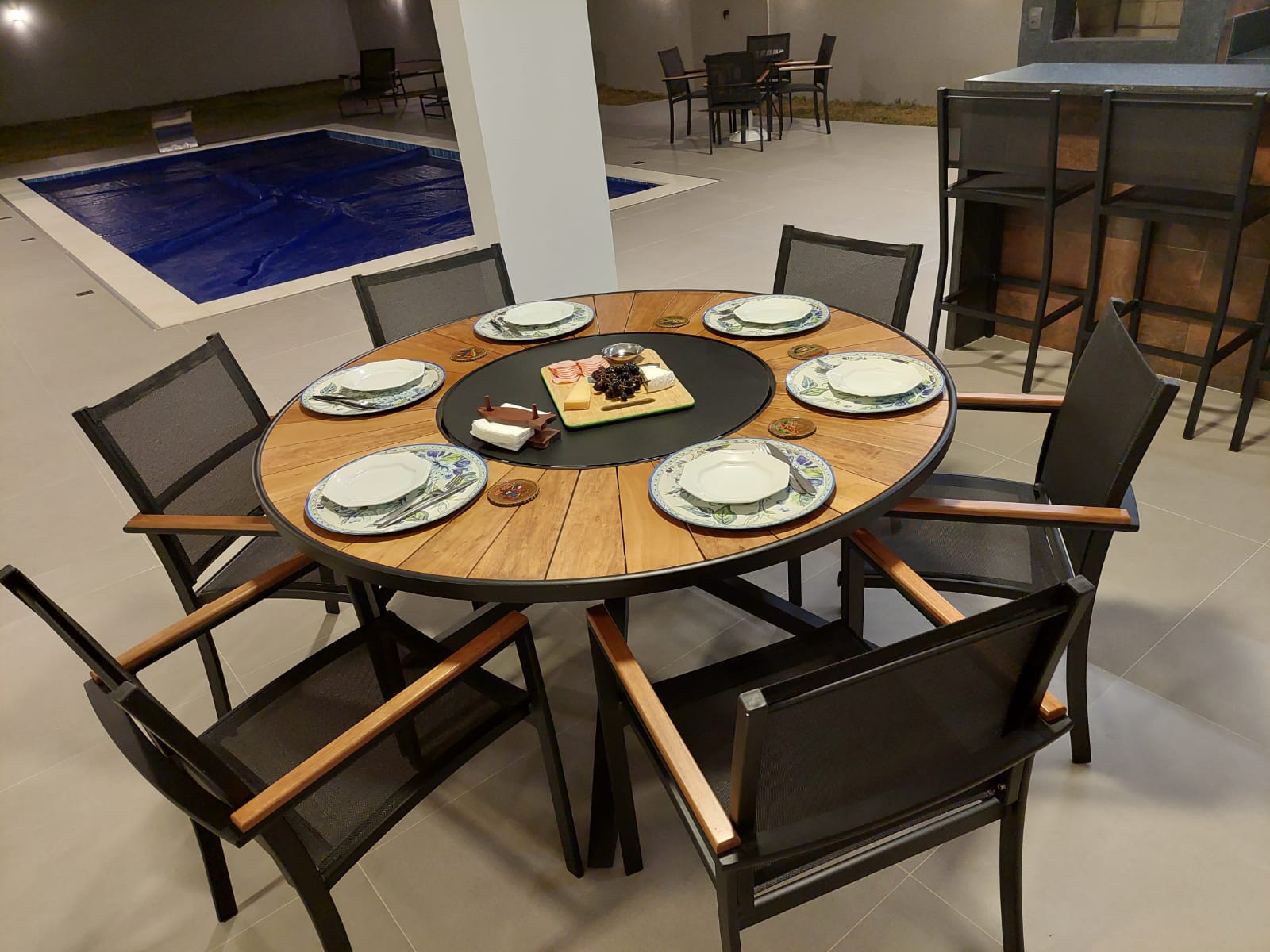 Conjunto de mesa para área gourmet, sala, cozinha e jardim - Sarah