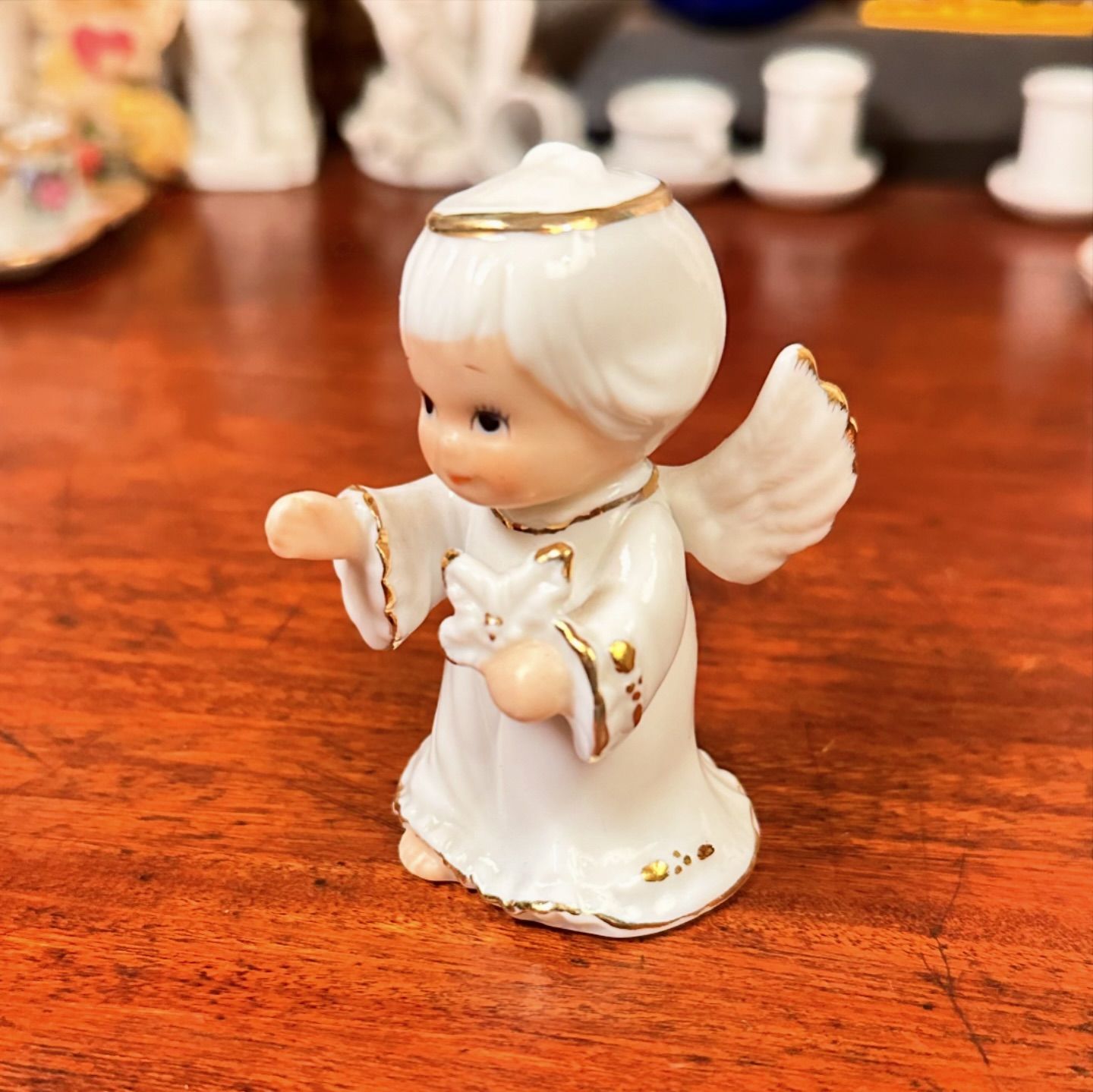 Bibelô Anjinho em porcelana Monti Fiero, Espanha - Dônama Antiquário