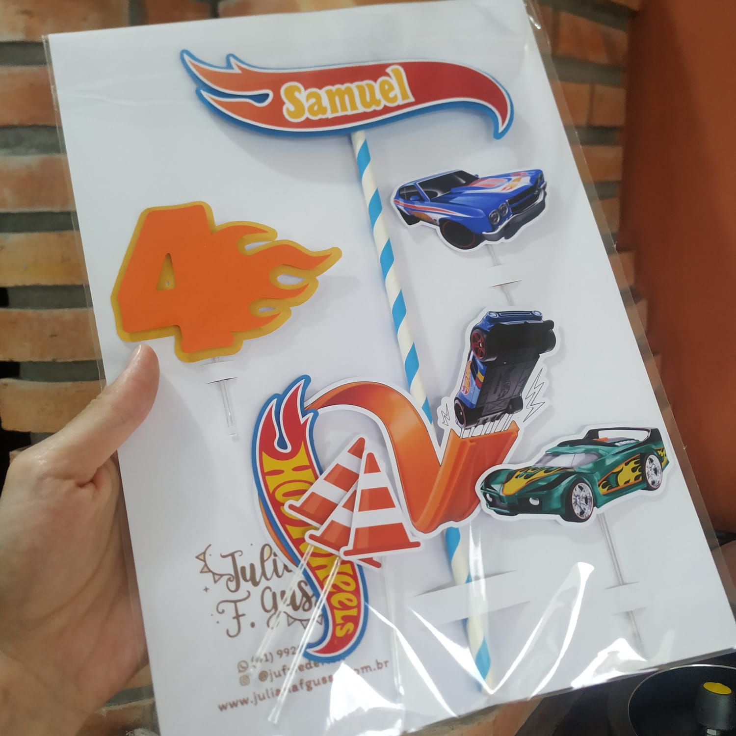 Topo de Bolo Hot Wheels Personalizado