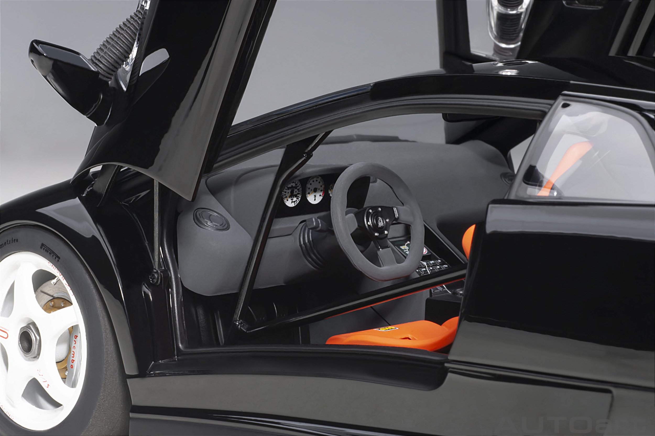M535i 1985 オートアート AUTOart BLACK 1/18 M535i 1985 オートアート