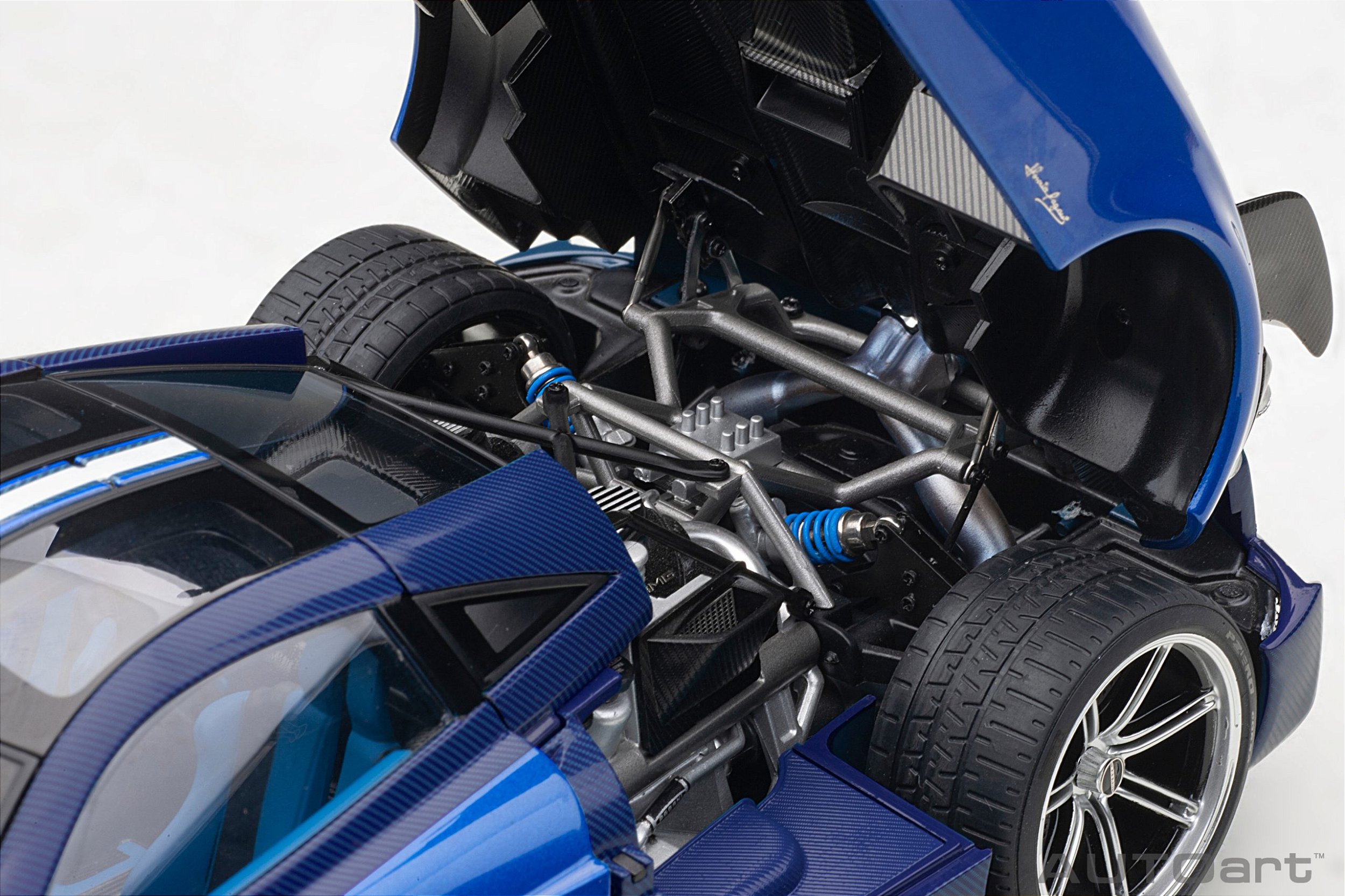 Pagani Huayra BC 1:18 Autoart Azul - 20 anos! Loja on-line de