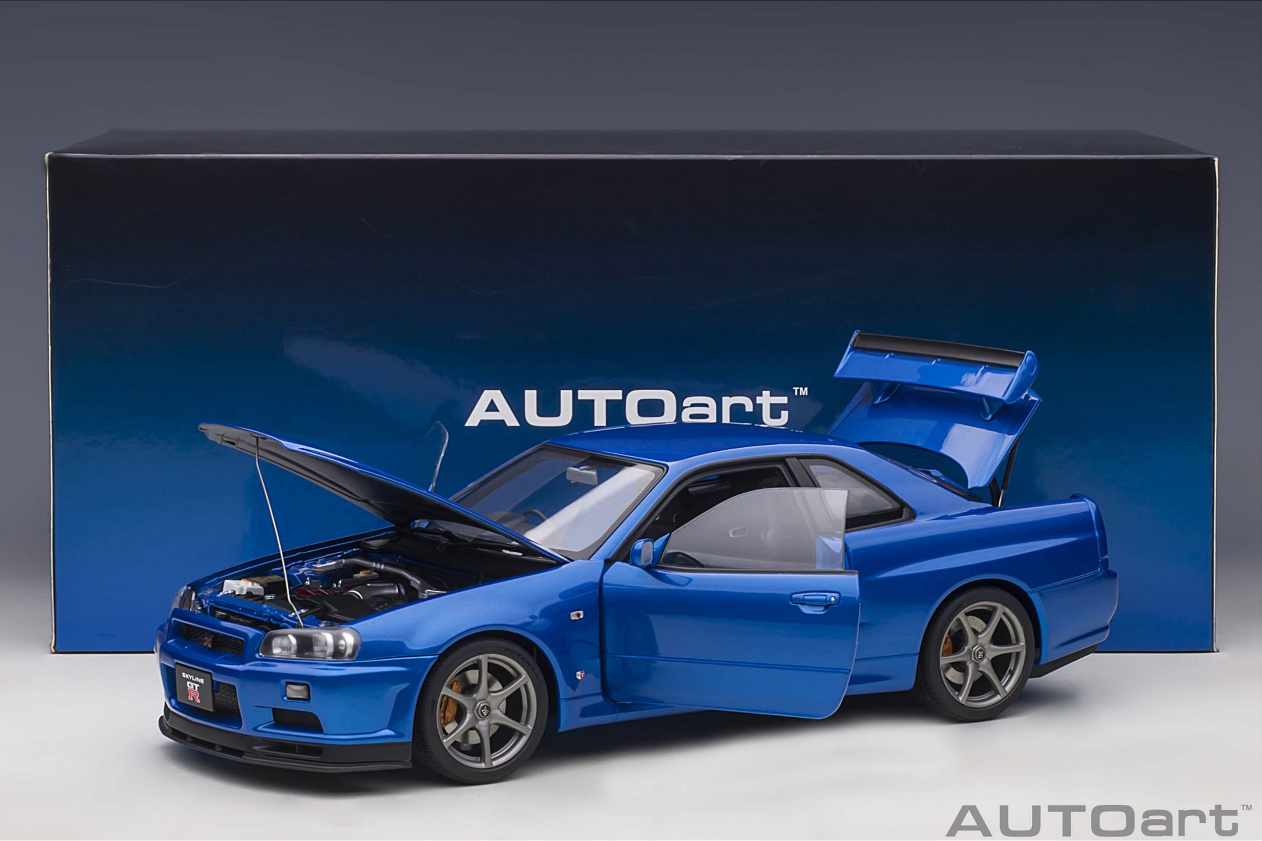【日本産】 Nissan Skyline 18 - Azul Autoart 1:18 II V-Spec (R34) GT-R ミニカー