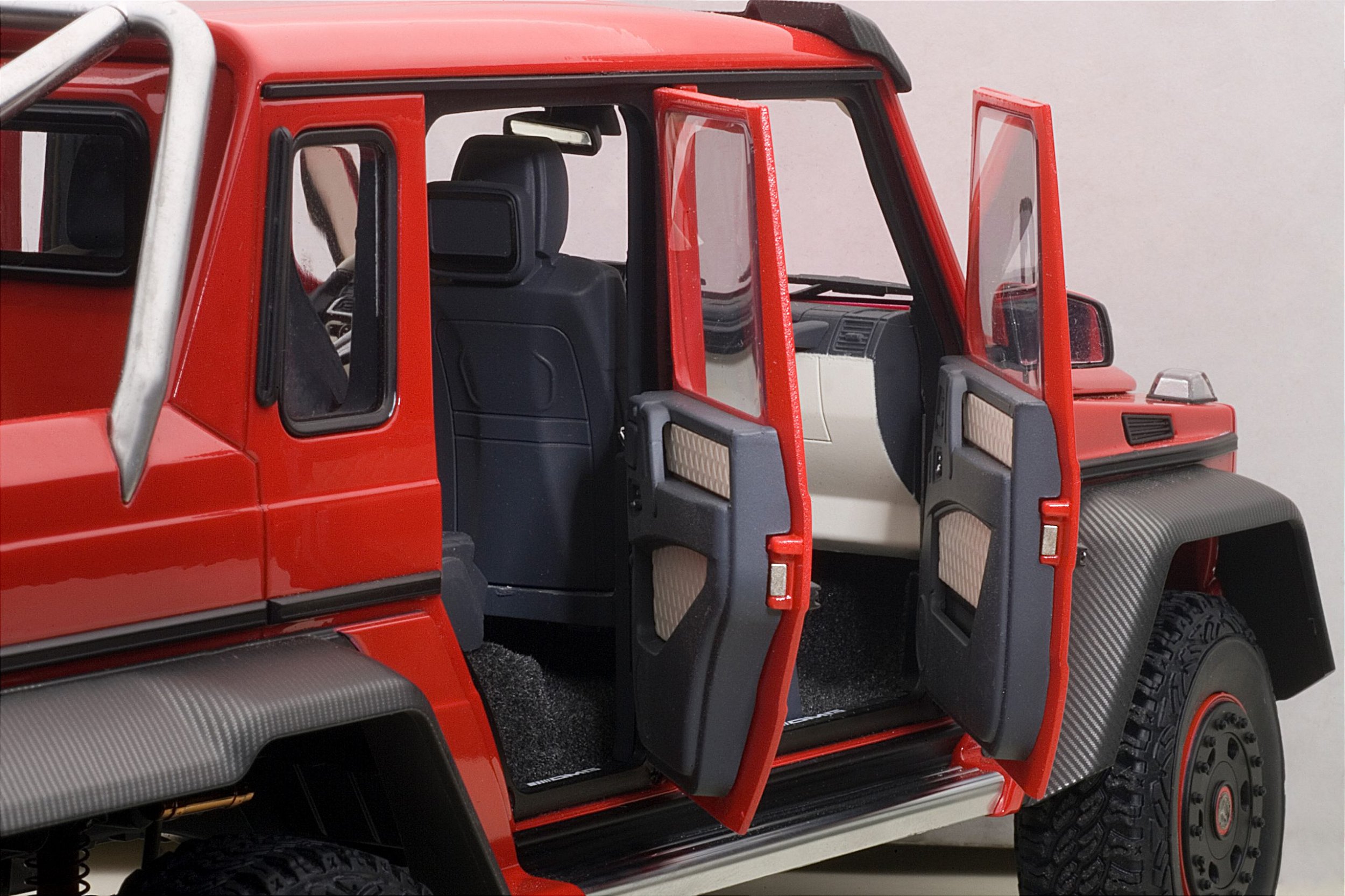 Mercedes Benz G63 AMG 6x6 1:18 Autoart Vermelho - 20 anos! Loja on