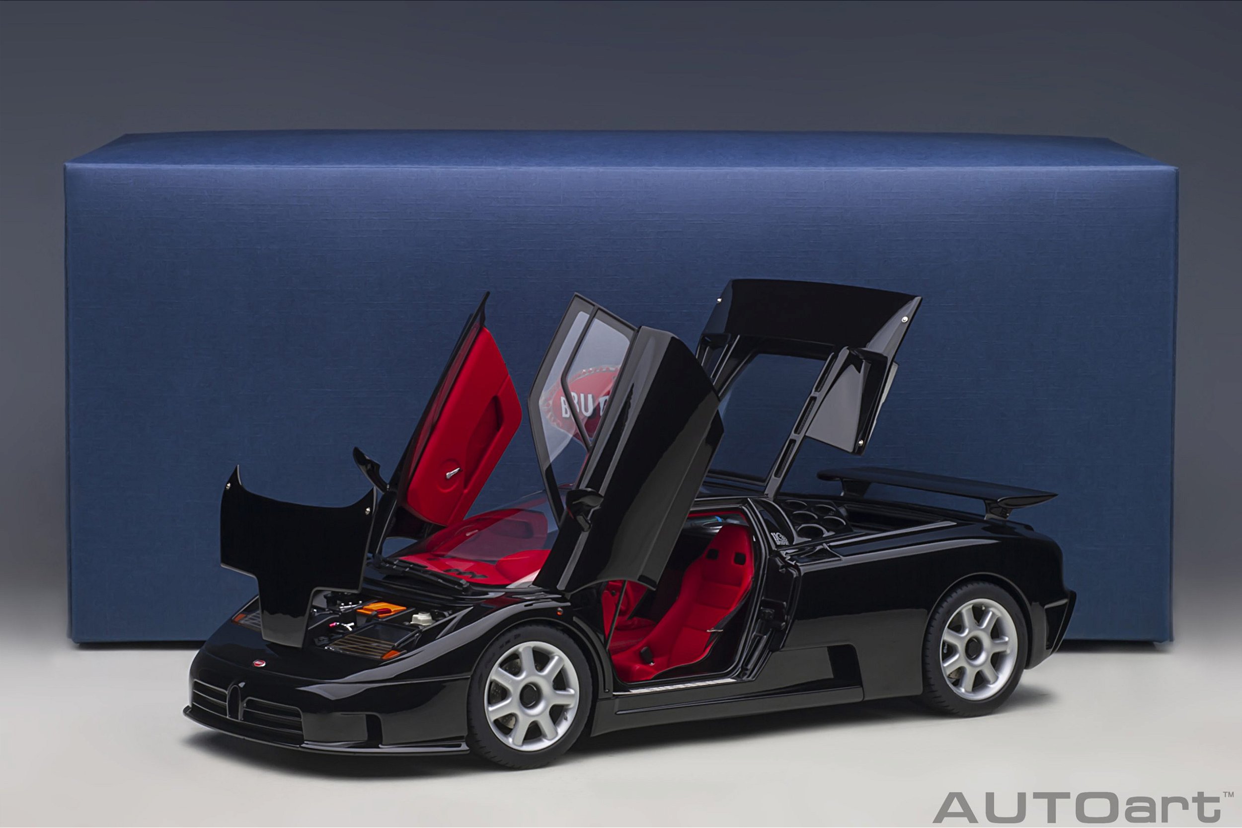 Bugatti EB110 SS 1:18 Autoart Preto - 20 anos! Loja on-line de