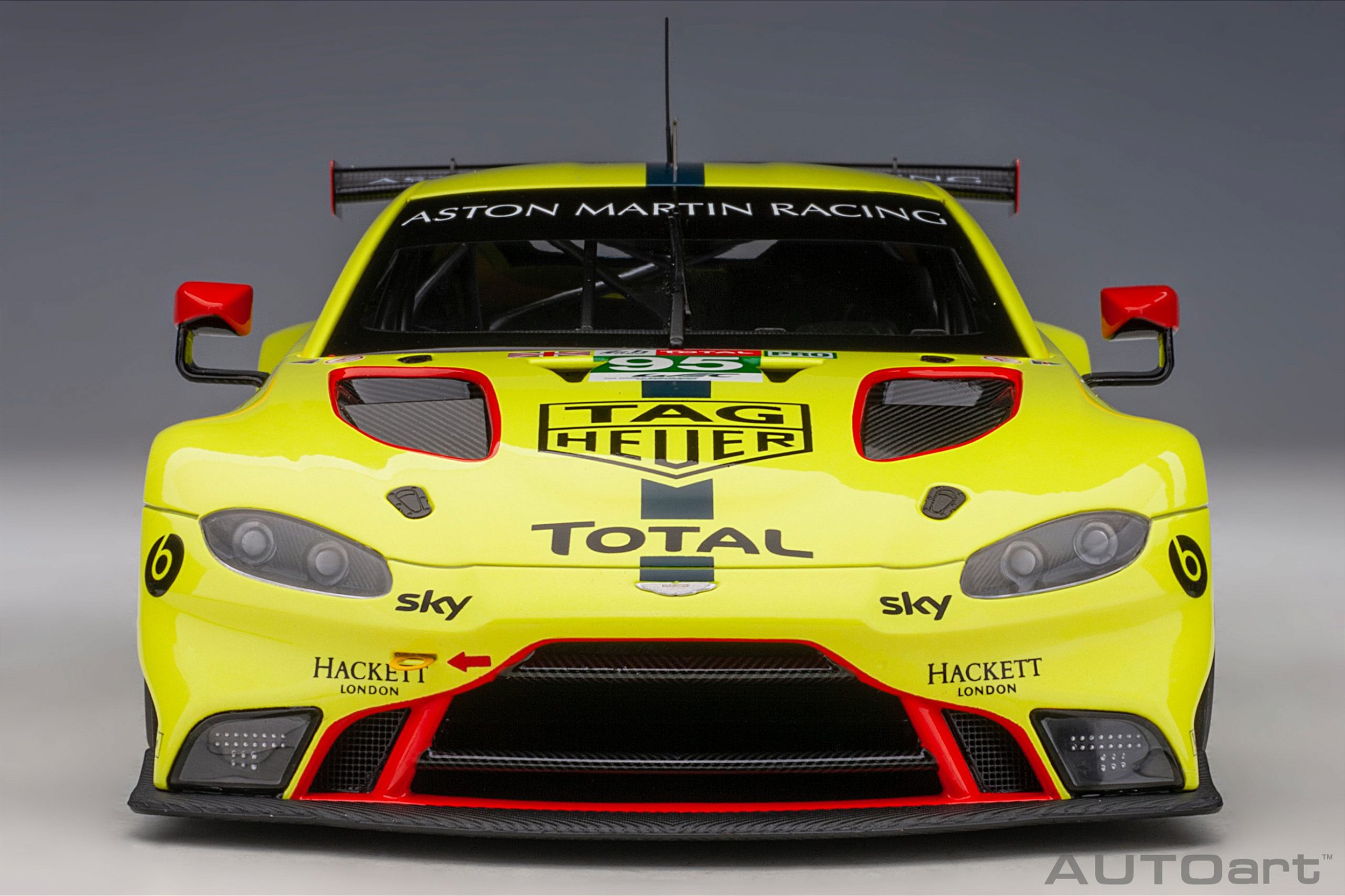 Aston Martin Vantage GTE Le Mans PRO 2018 1:18 Autoart - 20 anos
