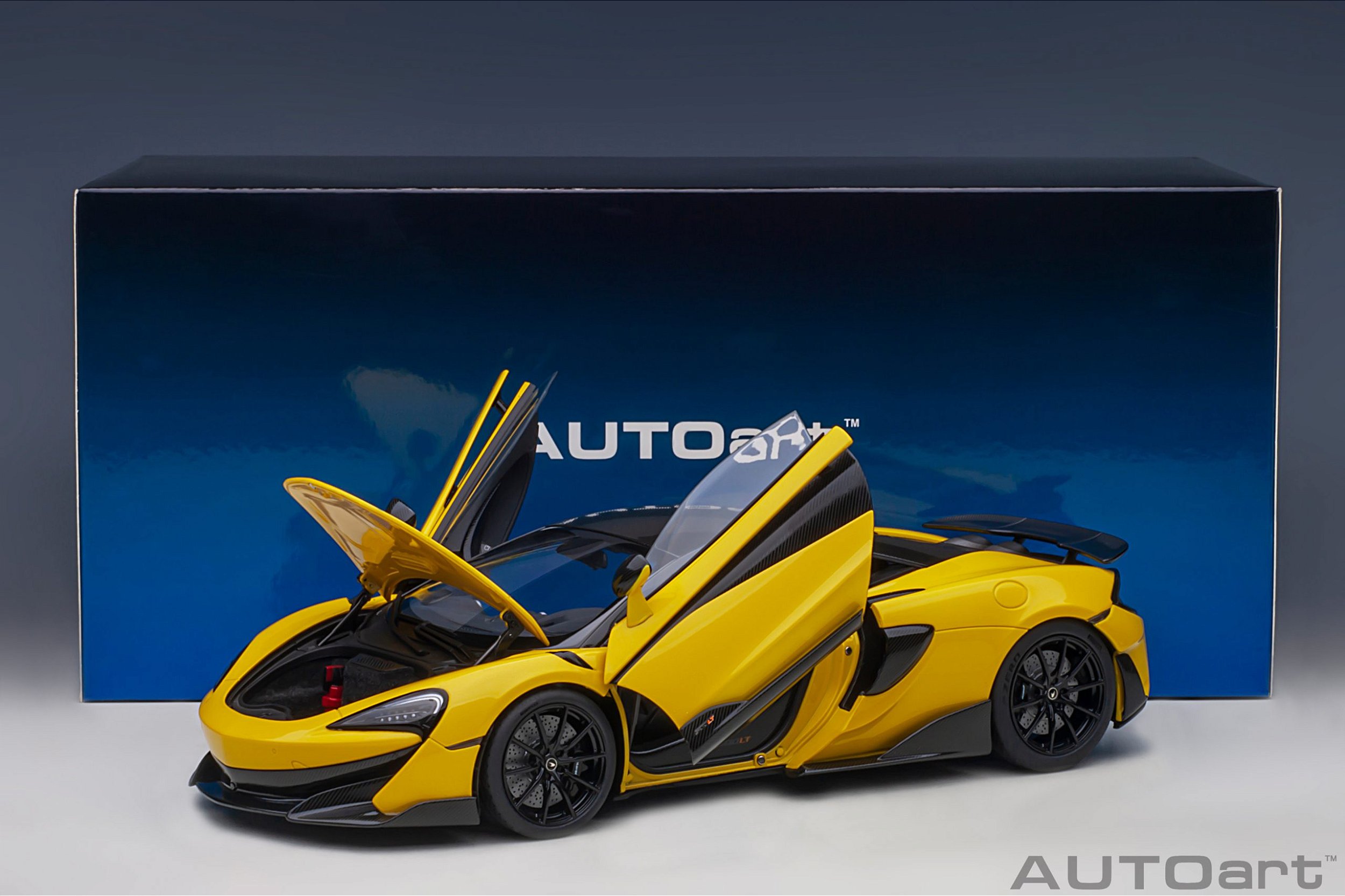 McLaren 600lt 1/18 オートアート McLaren 600LT 1:18 Autoart Amarelo - 19 anos! Loja on-line de