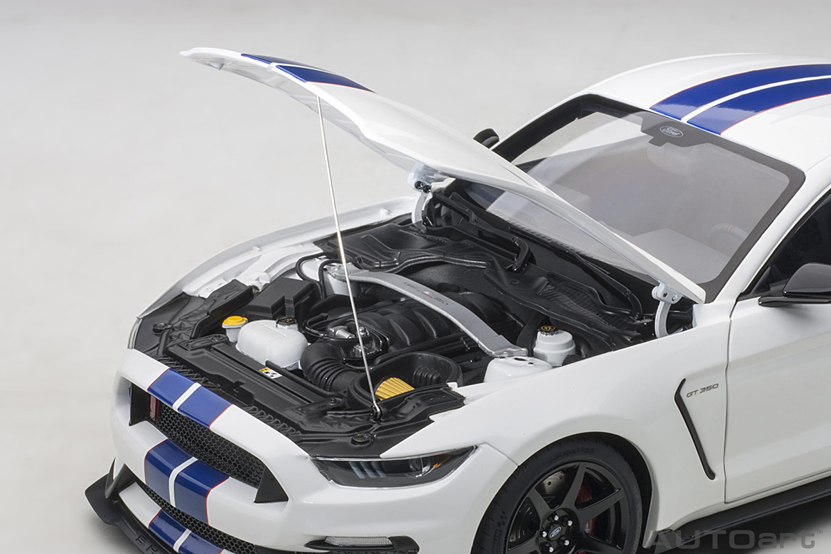 Ford Mustang Shelby GT350R 1:18 Autoart Branco - 19 anos! Loja on