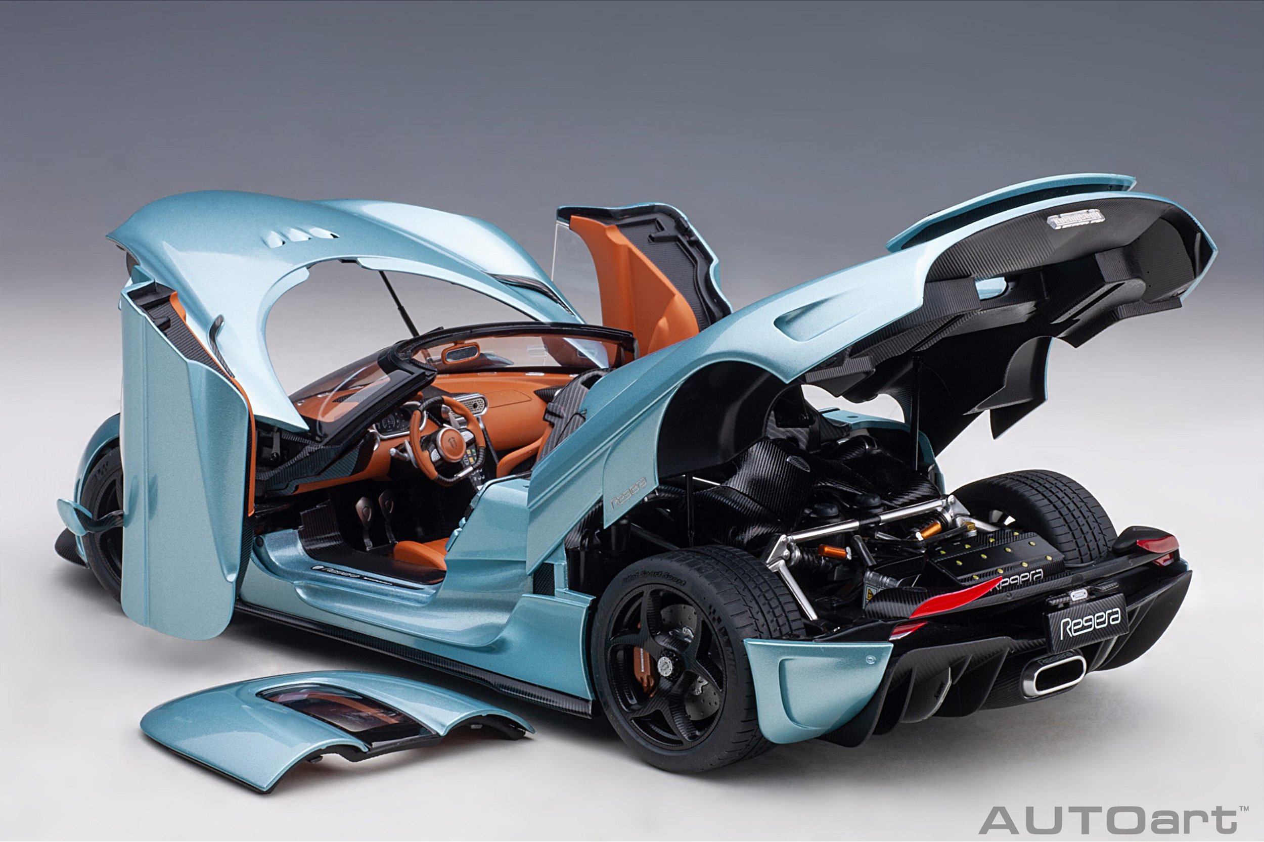 Koenigsegg Regera 1:18 Autoart Azul - 20 anos! Loja on-line de