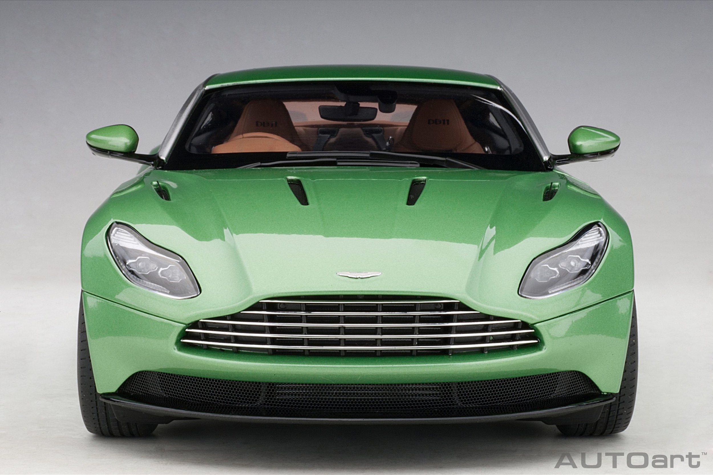 Aston Martin DB11 1:18 Autoart Verde - 19 anos! Loja on-line de