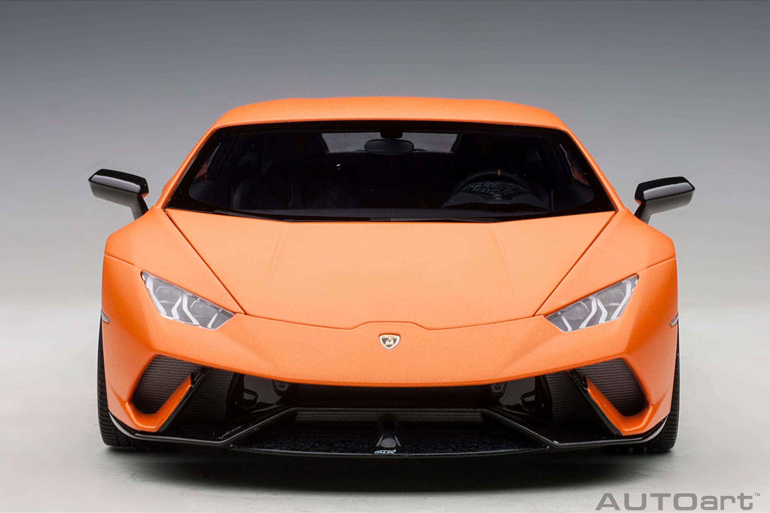 Lamborghini Huracan Performance 1:18 Autoart Laranja - 19 anos