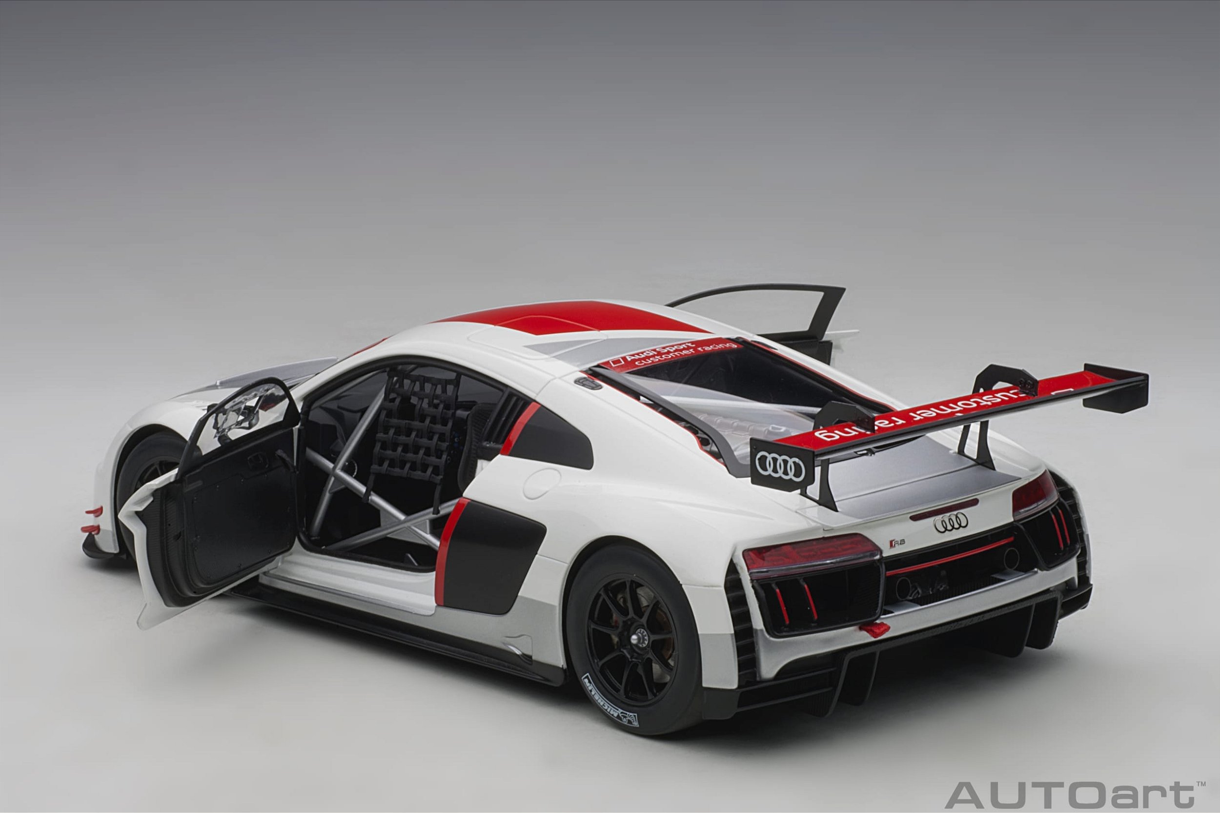 Audi R8 FIA GT GT3 2016 Geneva Presentation 1:18 Autoart - 20 anos