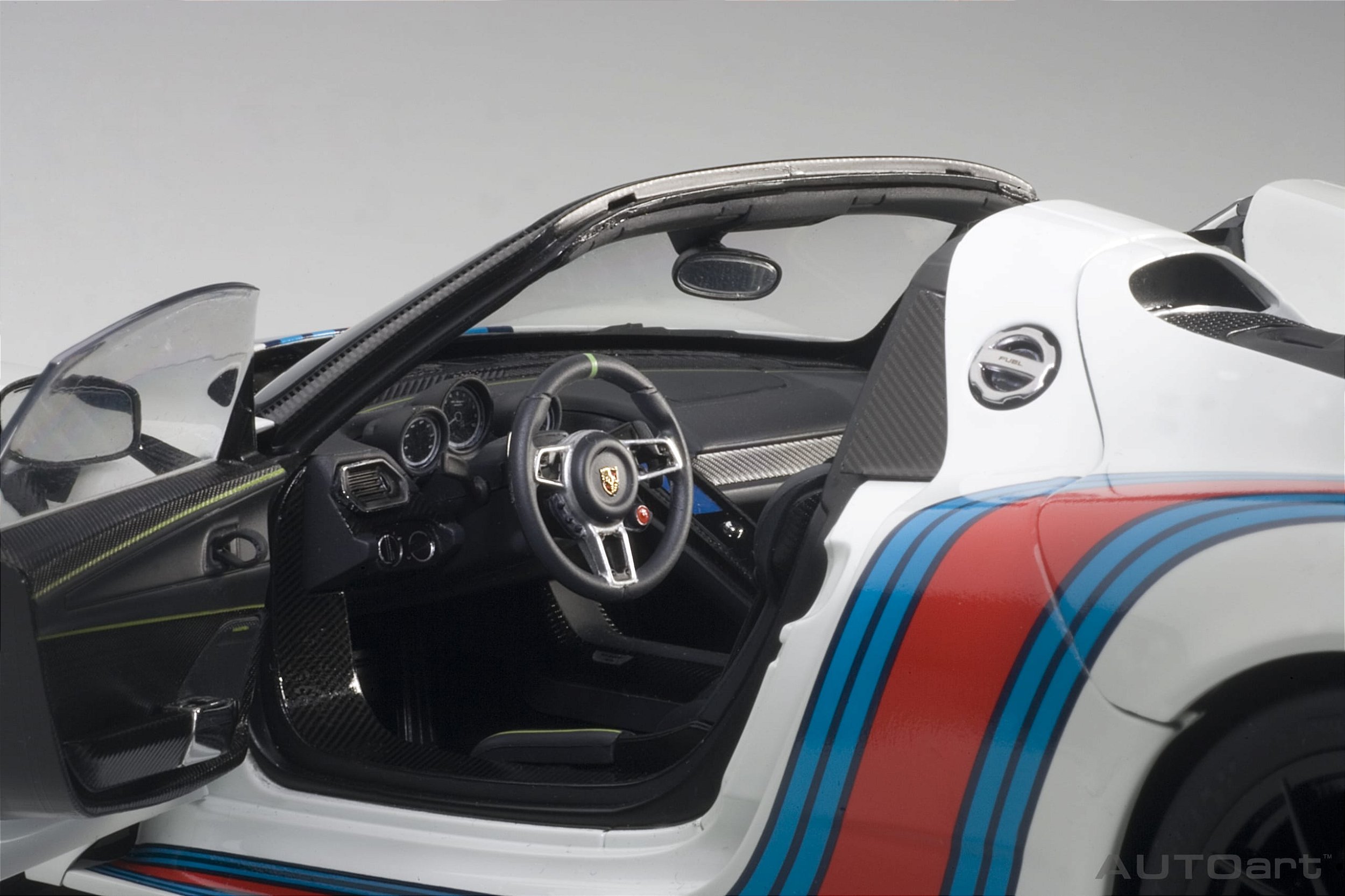 Porsche 918 Spyder Weissach Package Martini Autoart 1:18 - 20 anos