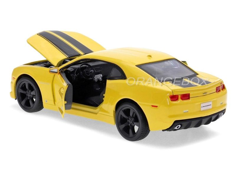 Chevrolet Camaro SS RS 2010 Yellow 1:24 scale Diecast Chevrolet Camaro SS RS 2010 Yellow 1:24 scale Diecast
