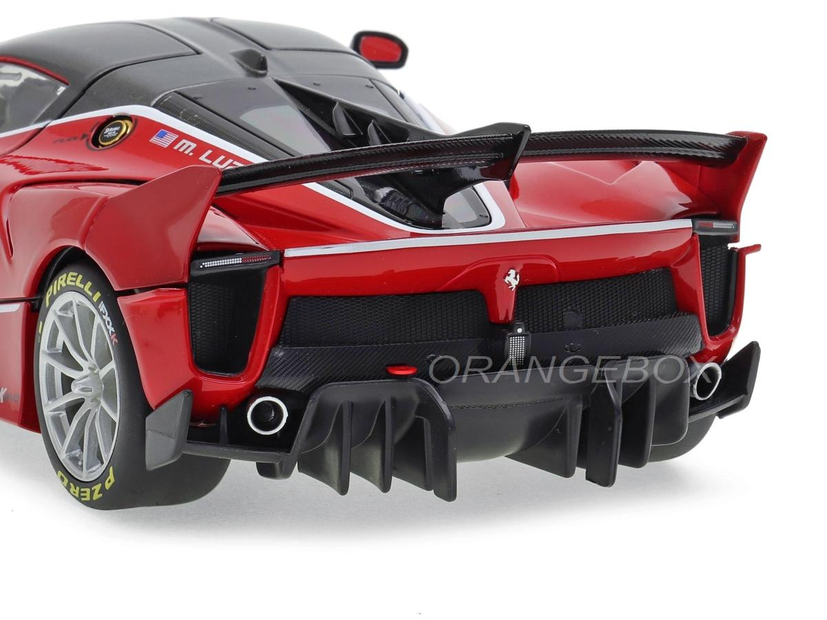 Ferrari FXX K Evo 54 Michael Luzich 1:18 Bburago Vermelho - 20