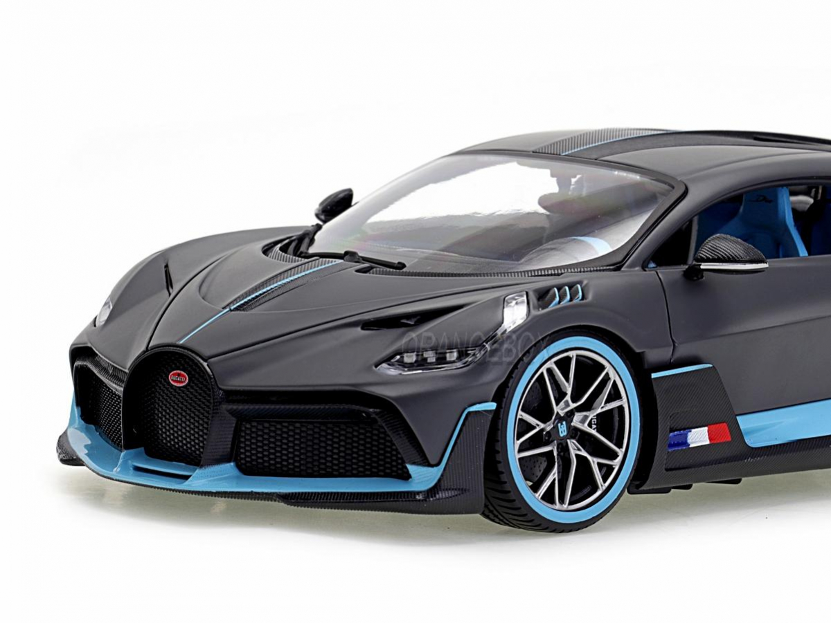 Bugatti Divo Bburago 1:18 Cinza - 20 anos! Loja on-line de