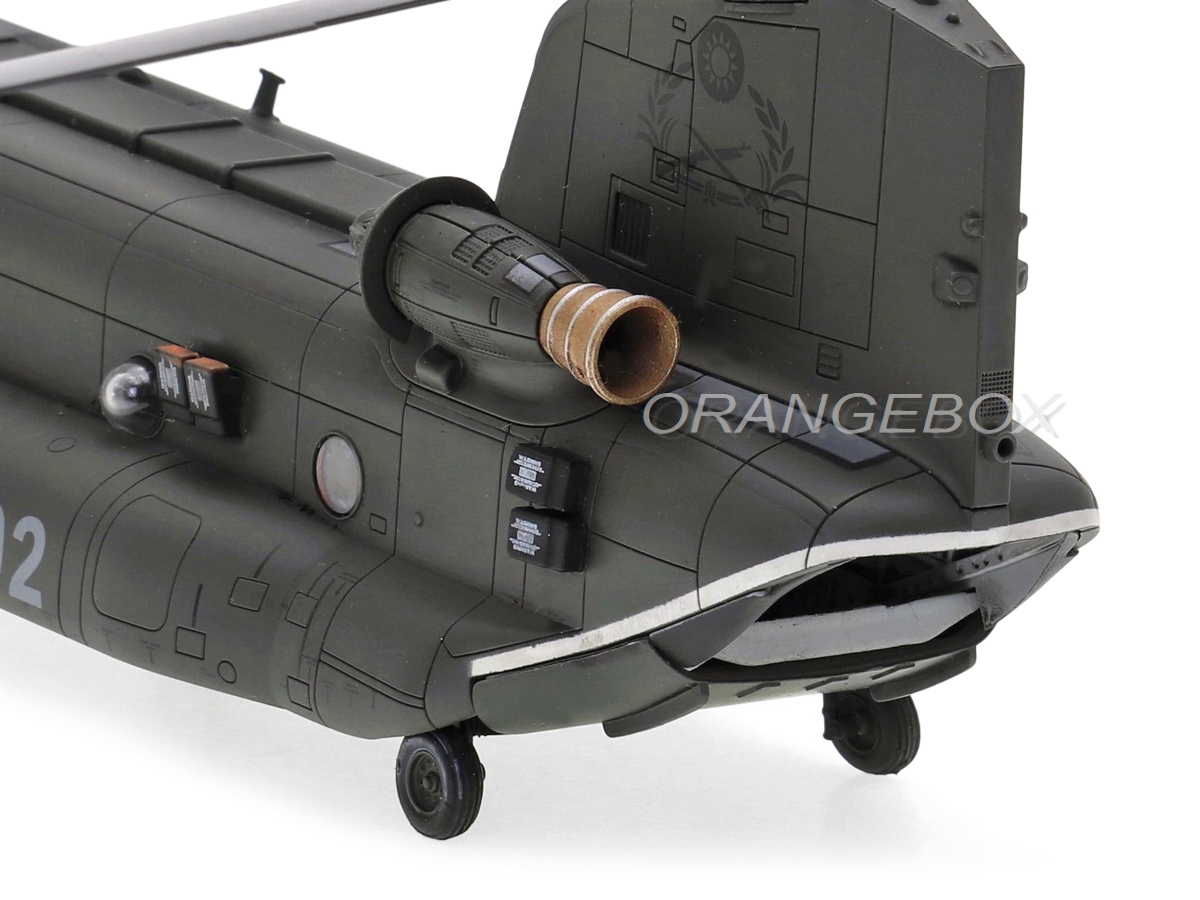 Helicoptero Boeing Chinook CH-47SD People's Republic of China 1:72