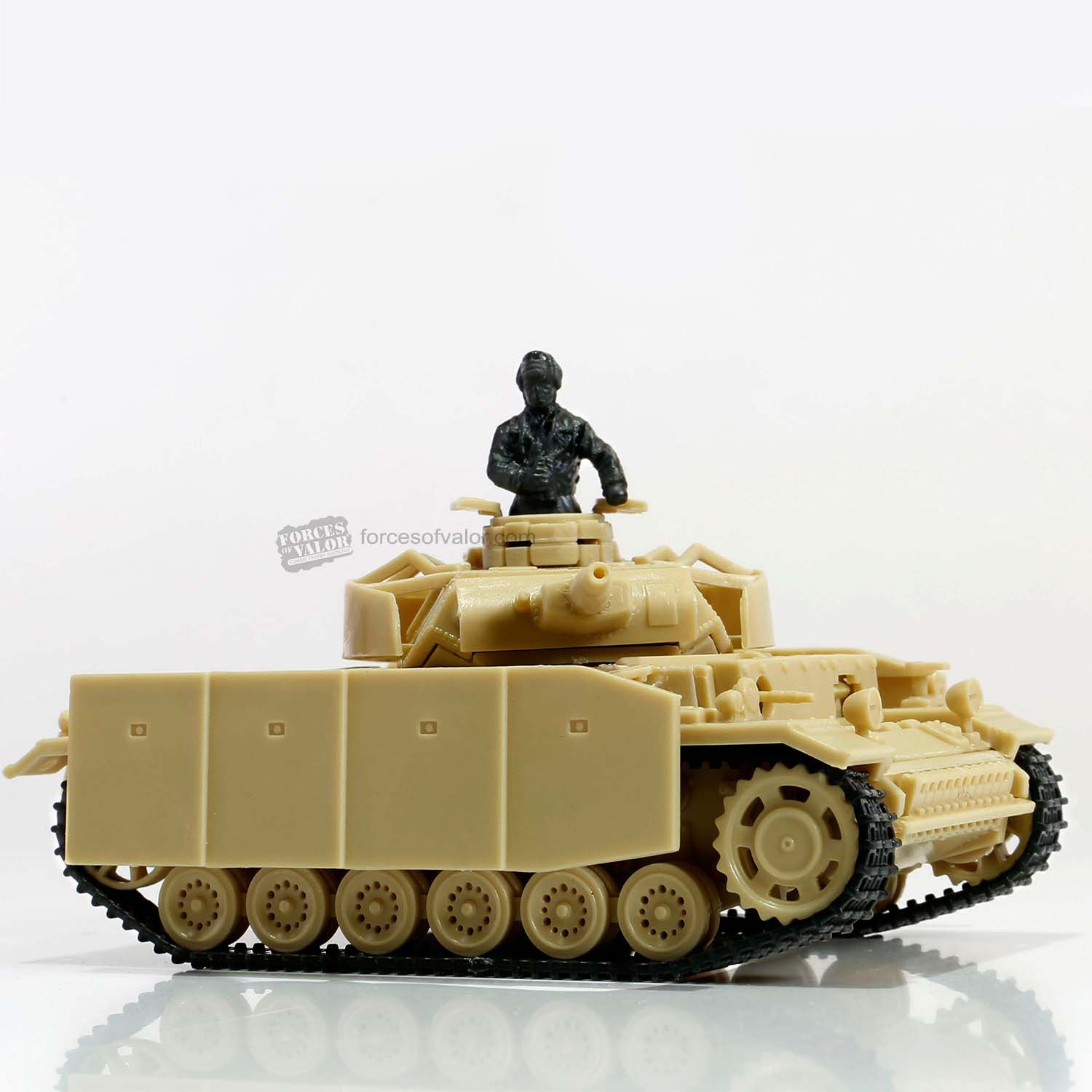 Model Kit Tanque German Panzer III Ausf. N (Kursk 1943) 1:72