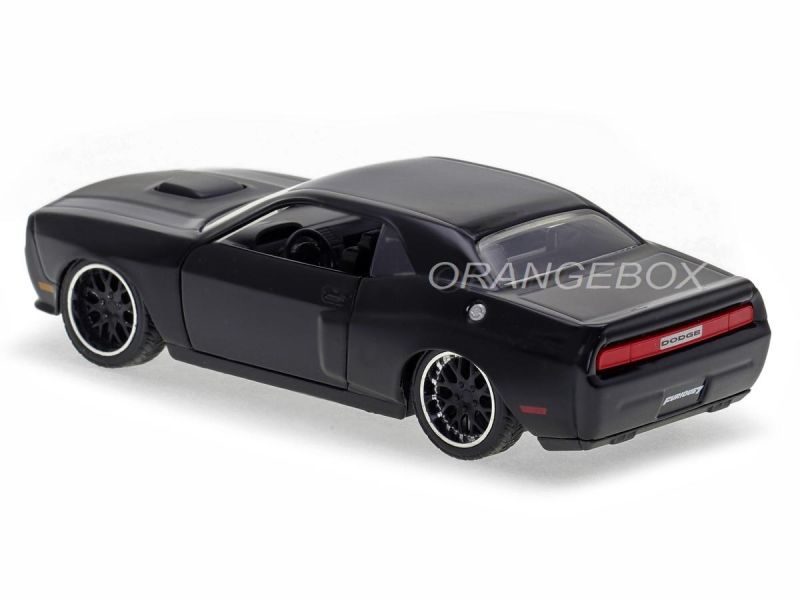 Dom's Dodge Challenger SRT8 Fast and Furious 6 2013 1:32 Jada Toys - 19 ...