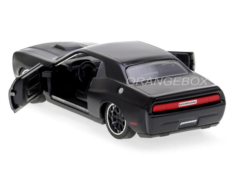 Dom's Dodge Challenger SRT8 Fast and Furious 6 2013 1:32 Jada Toys - 19 ...