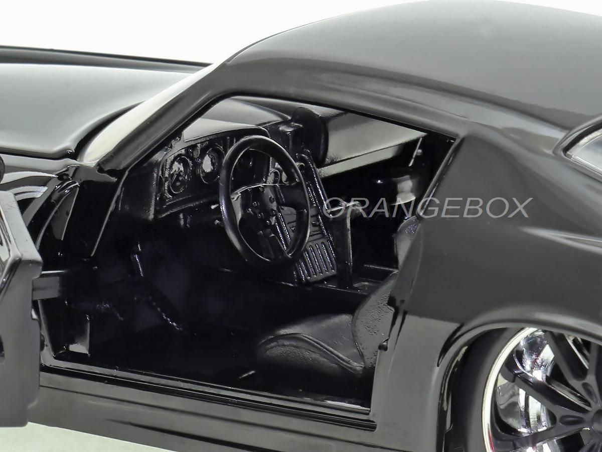 Chevrolet Camaro SS 1971 Big Time Muscle 1:24 Jada Toys Preto - 19