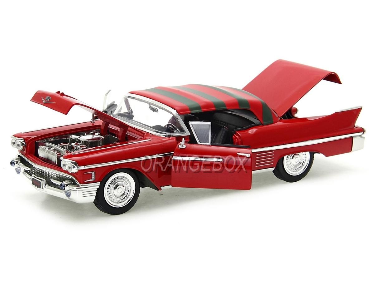 Cadillac Series 62 1958 + Freddy Krueger Jada Toys 1:24 - 19 anos