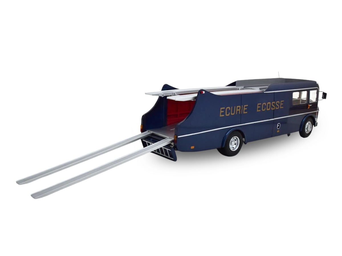 Commer TS3 1959 Race Transporter Team Ecurie Ecosse 1:18 CMR - 20
