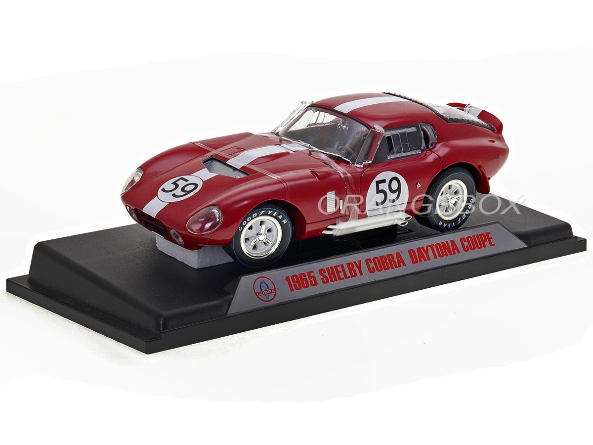Shelby Cobra Daytona Coupe Le Mans 1965 1:18 CMR - 19 anos! Loja