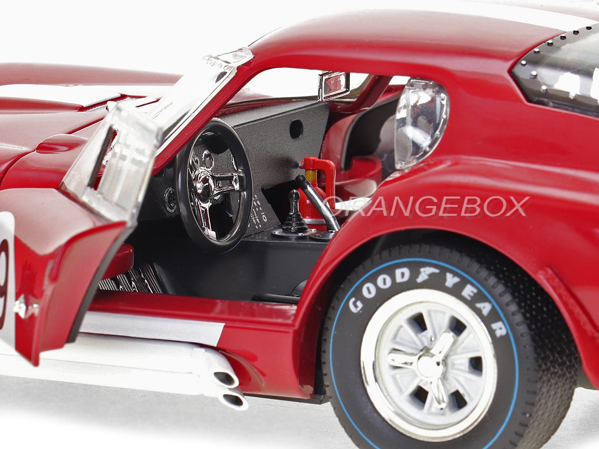 Shelby Cobra Daytona Coupe Le Mans 1965 1:18 CMR - 20 anos! Loja