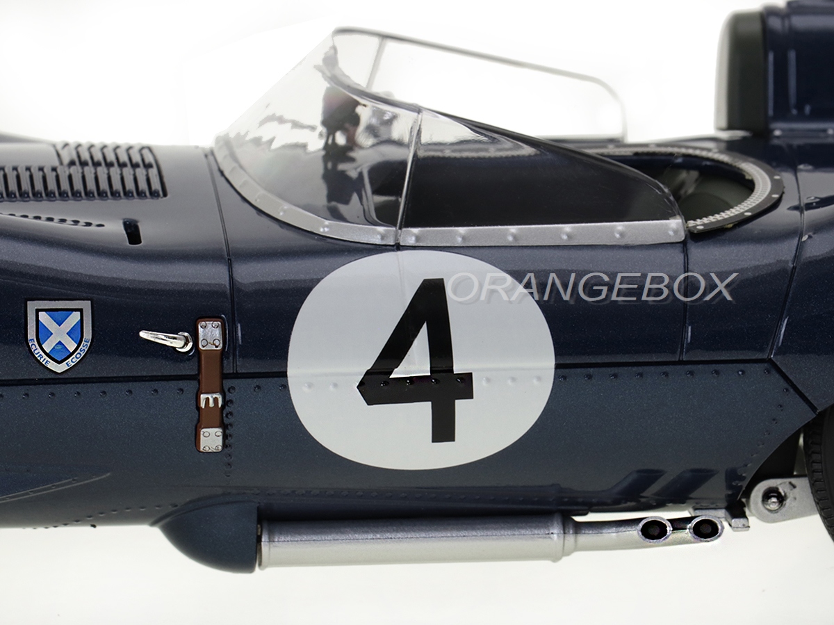 Jaguar D-Type #4 Campeão 24 Horas Le Mans 1956 1:18 CMR - 20 anos